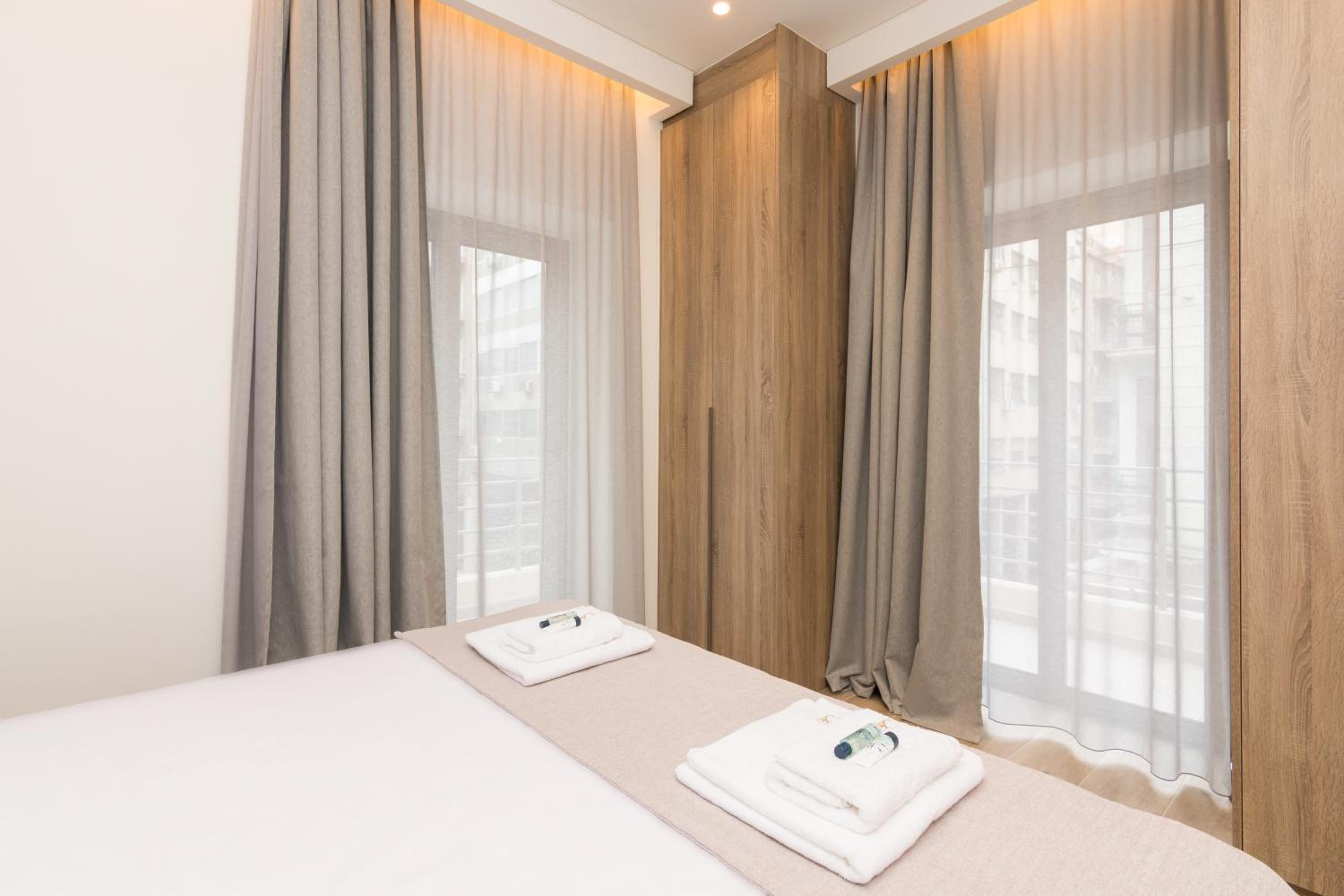 Socrates Fully Equipped Apartments with Unique Design