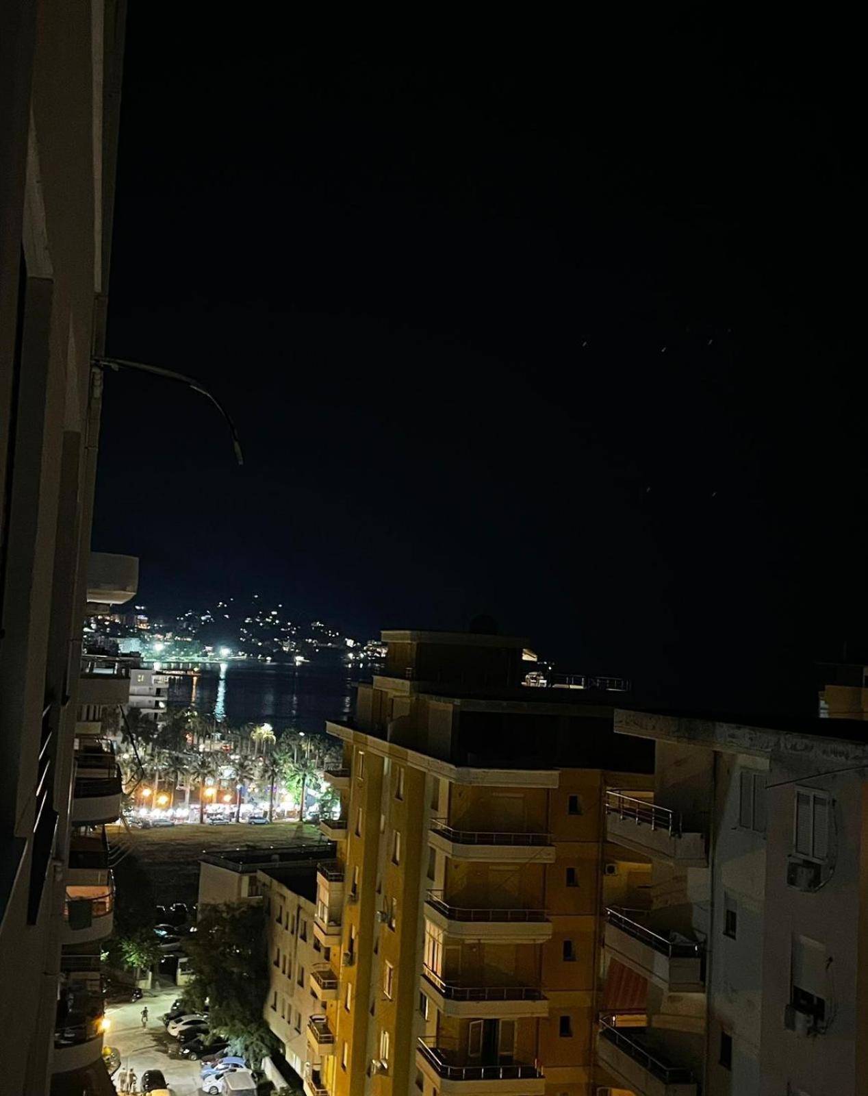 Topi Apartments