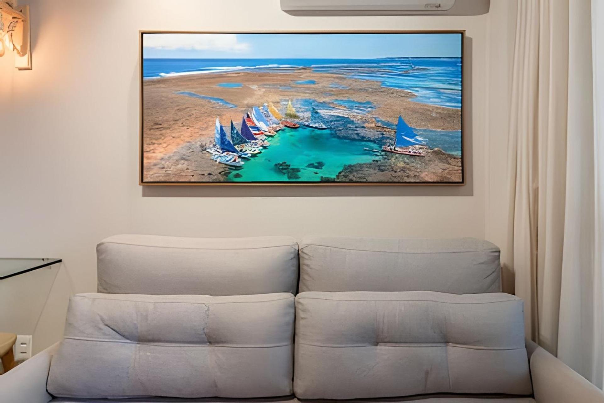 Beachfront flat at Porto de Galinhas beach, close to the natural pools.