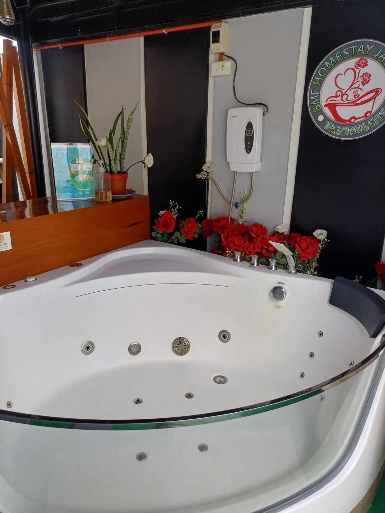 BMF Homestay Jacuzzi