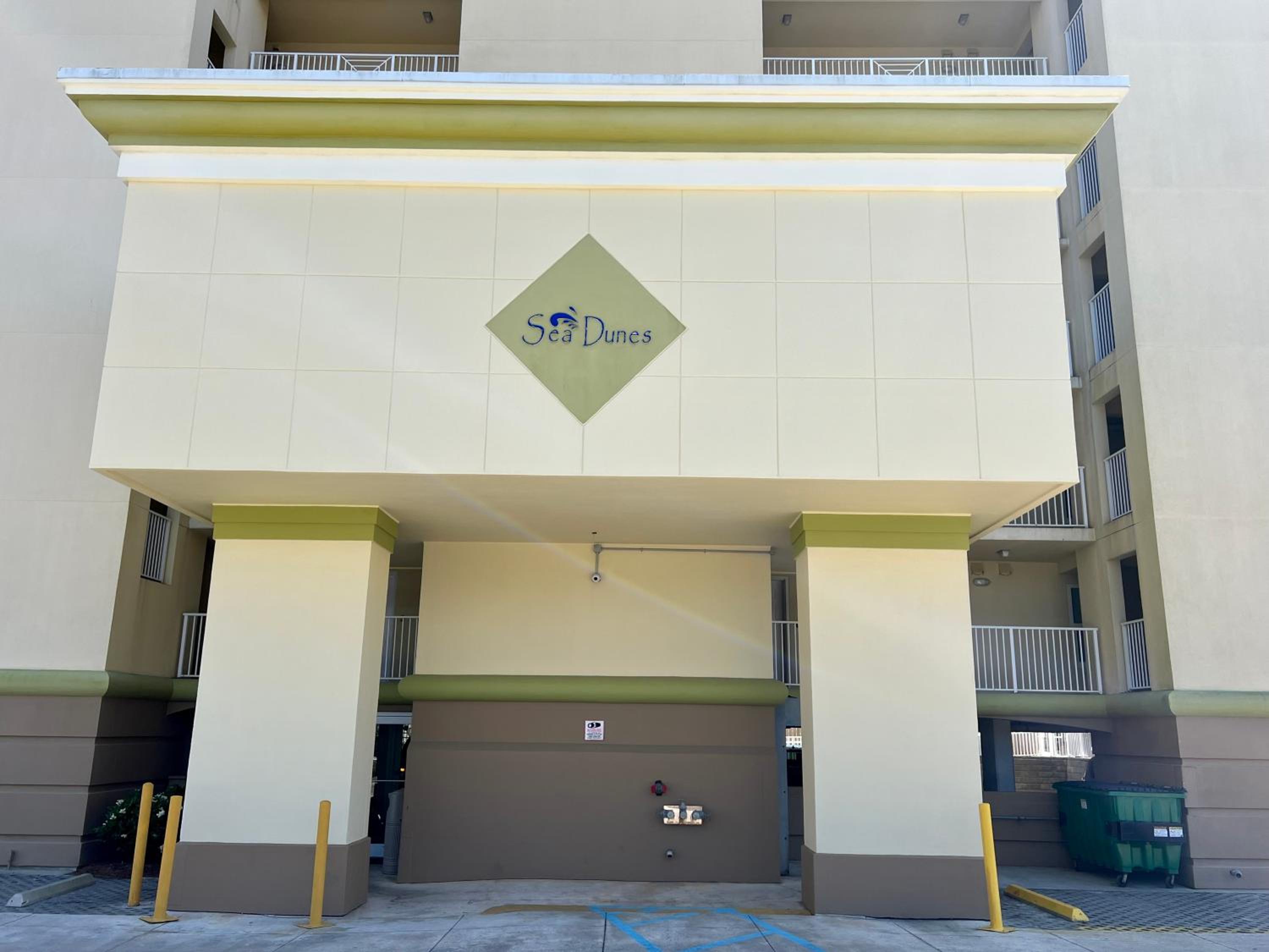 Beach Front Beach Oasis 502, Free Activities Included!