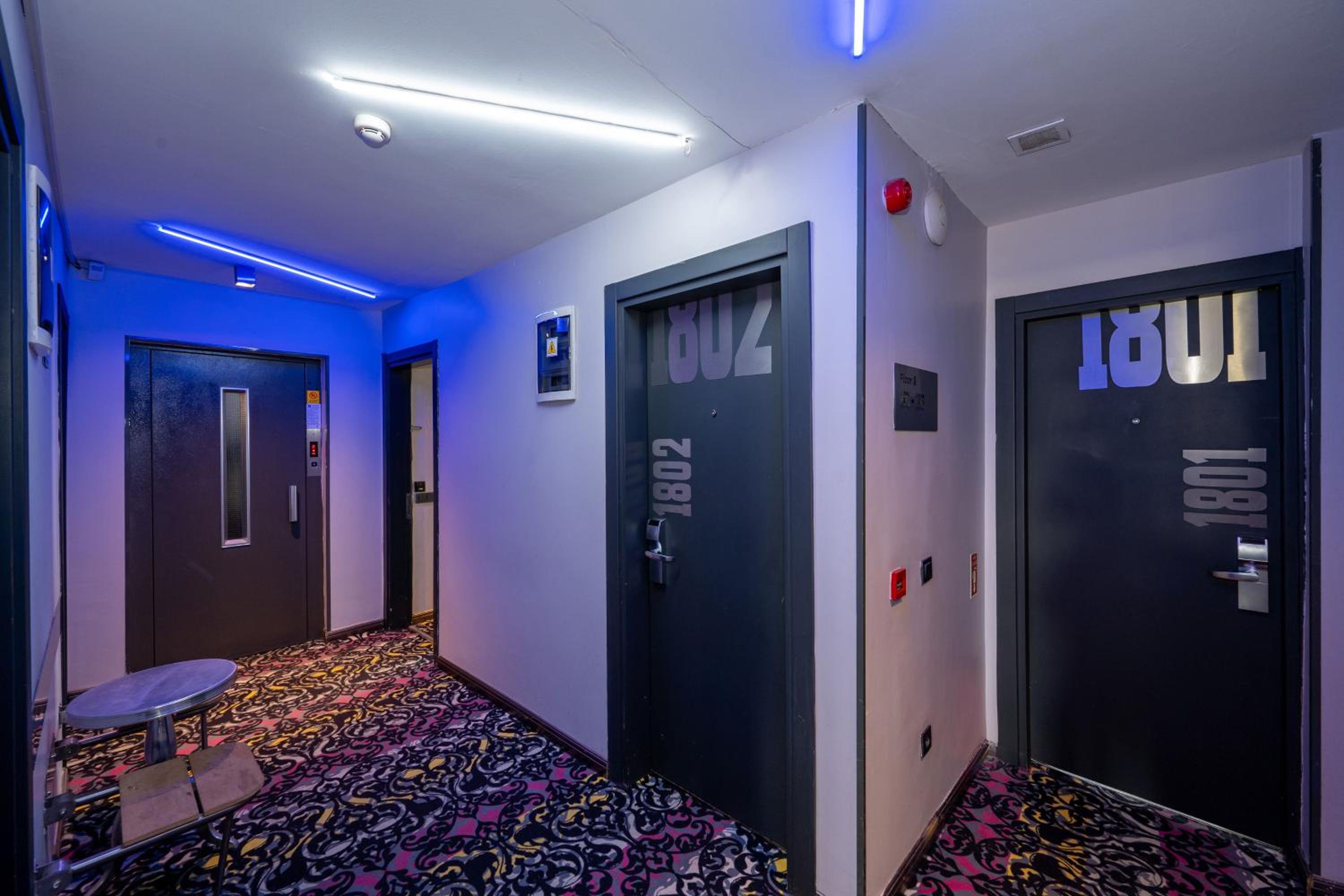 Tulip City Hotel - Image 69