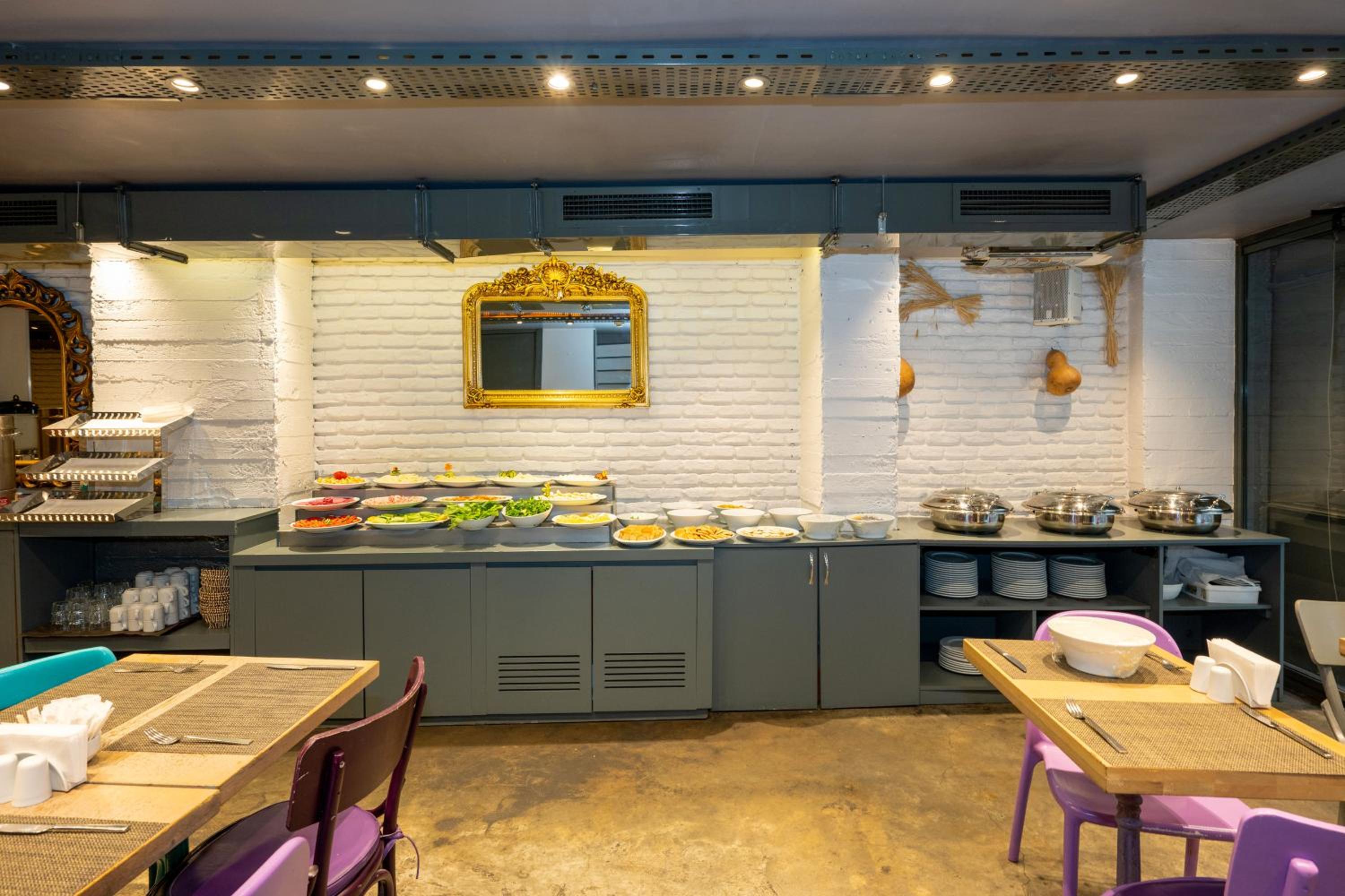 Tulip City Hotel - Image 97