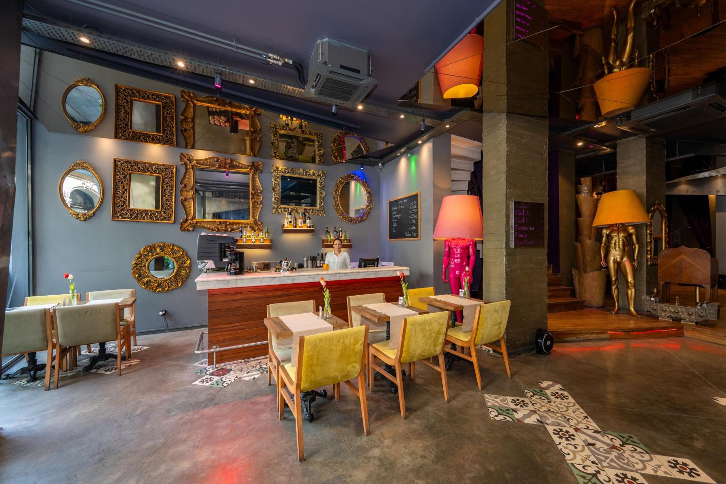 Tulip City Hotel - Image 107