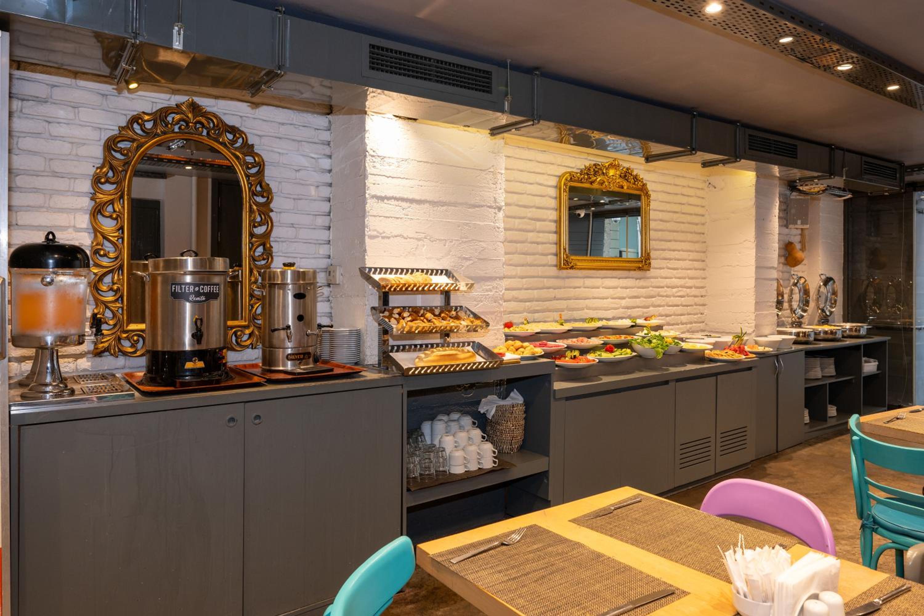 Tulip City Hotel - Image 102