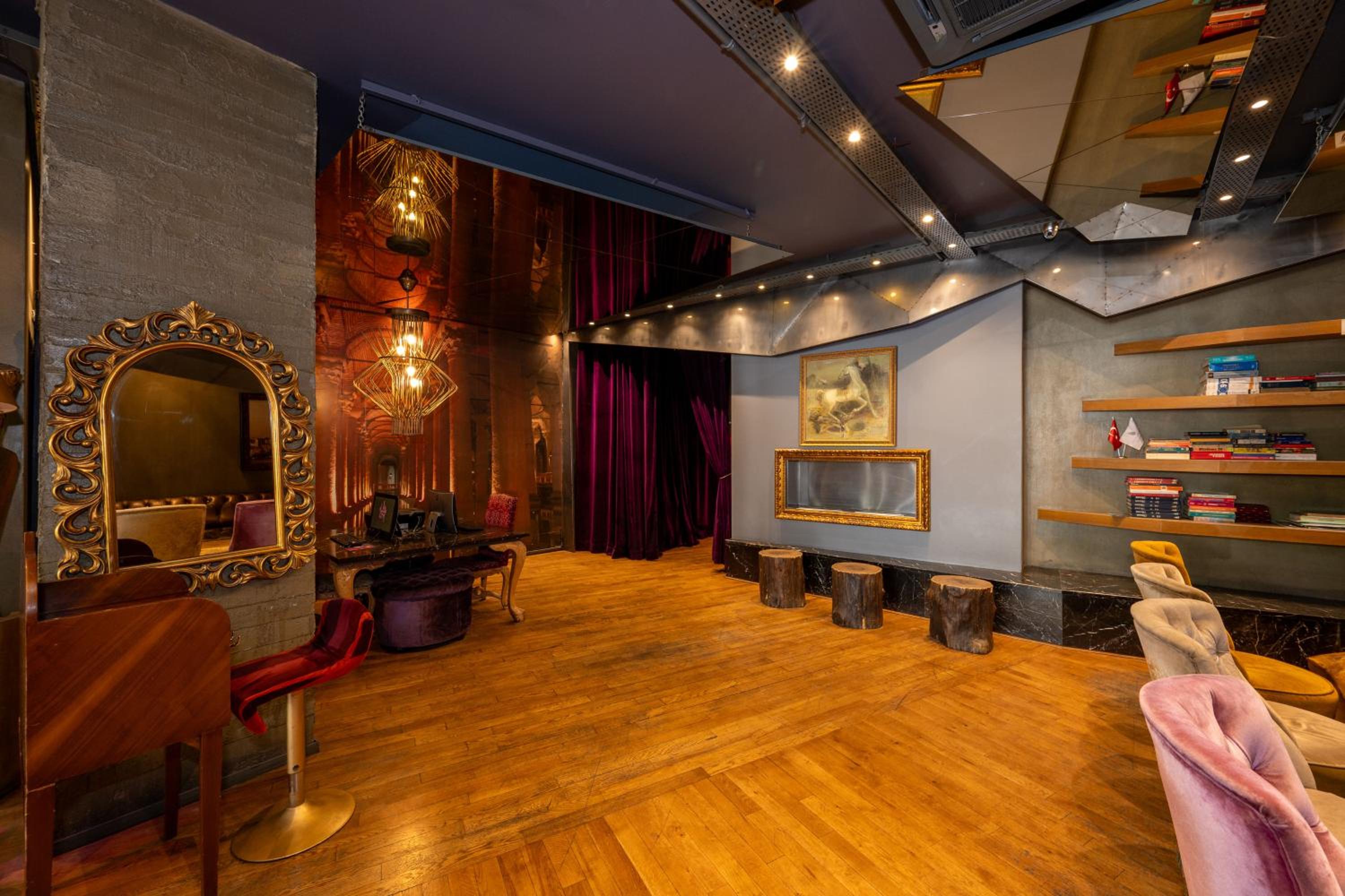 Tulip City Hotel - Image 104