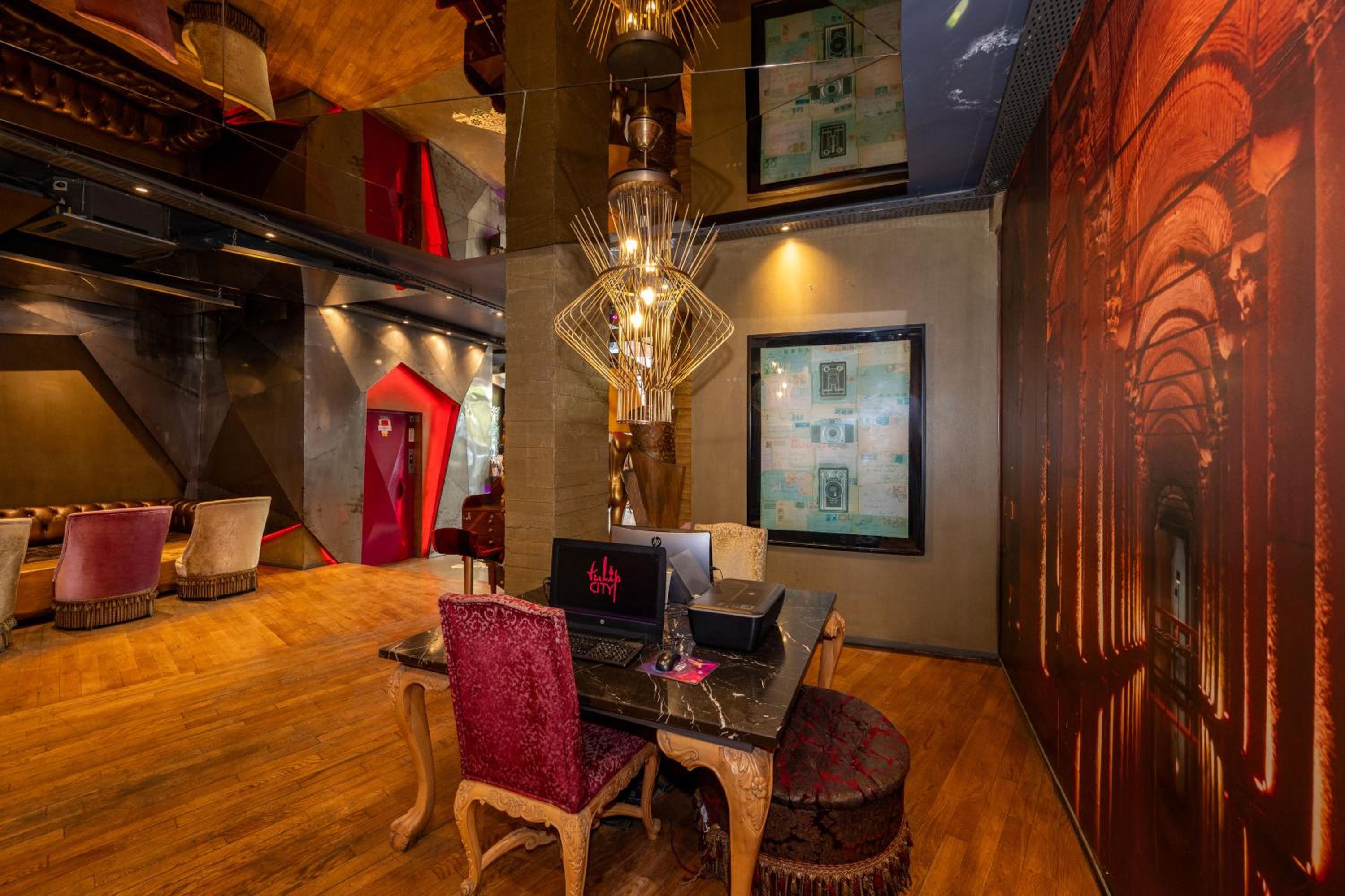 Tulip City Hotel - Image 112