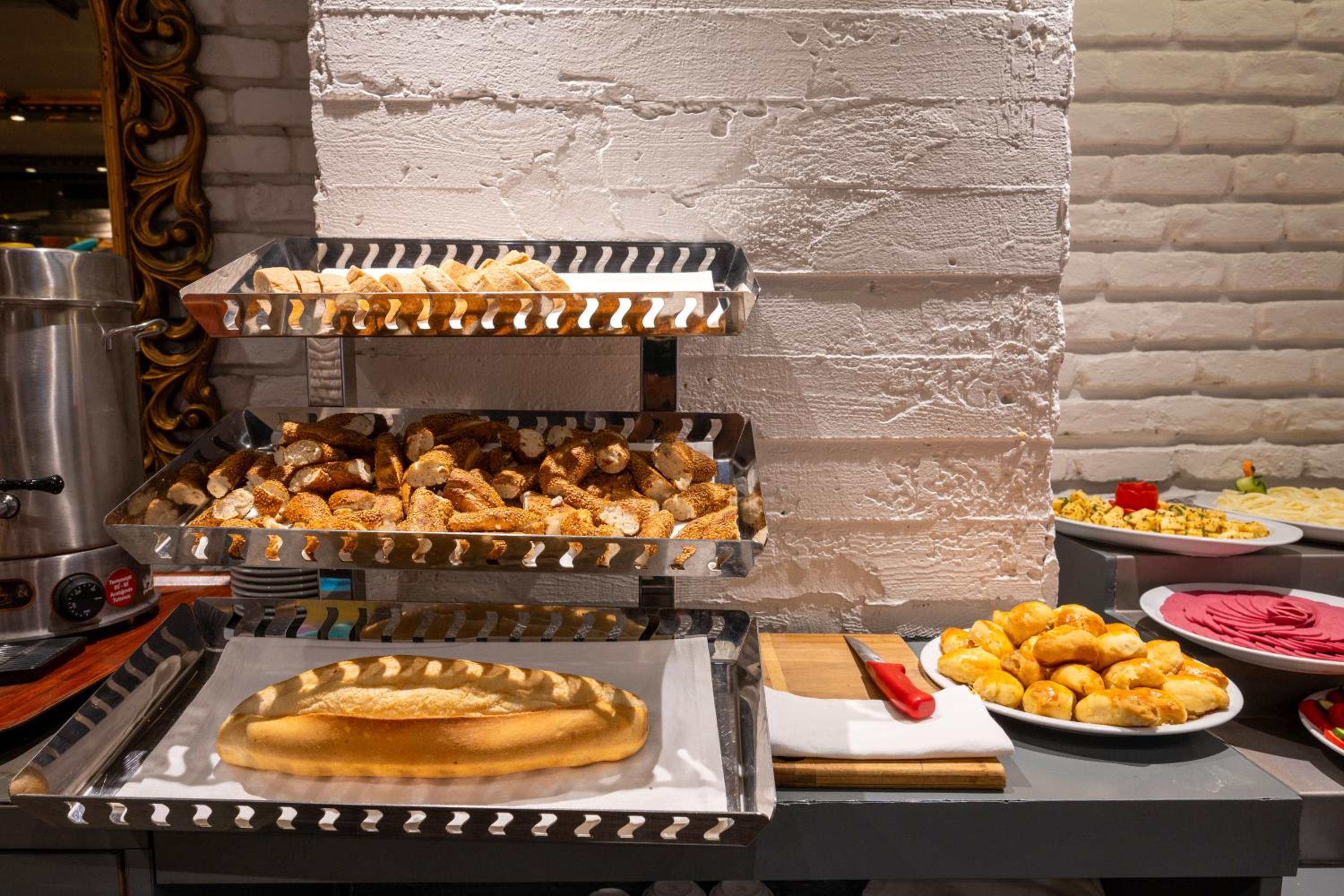 Tulip City Hotel - Image 113