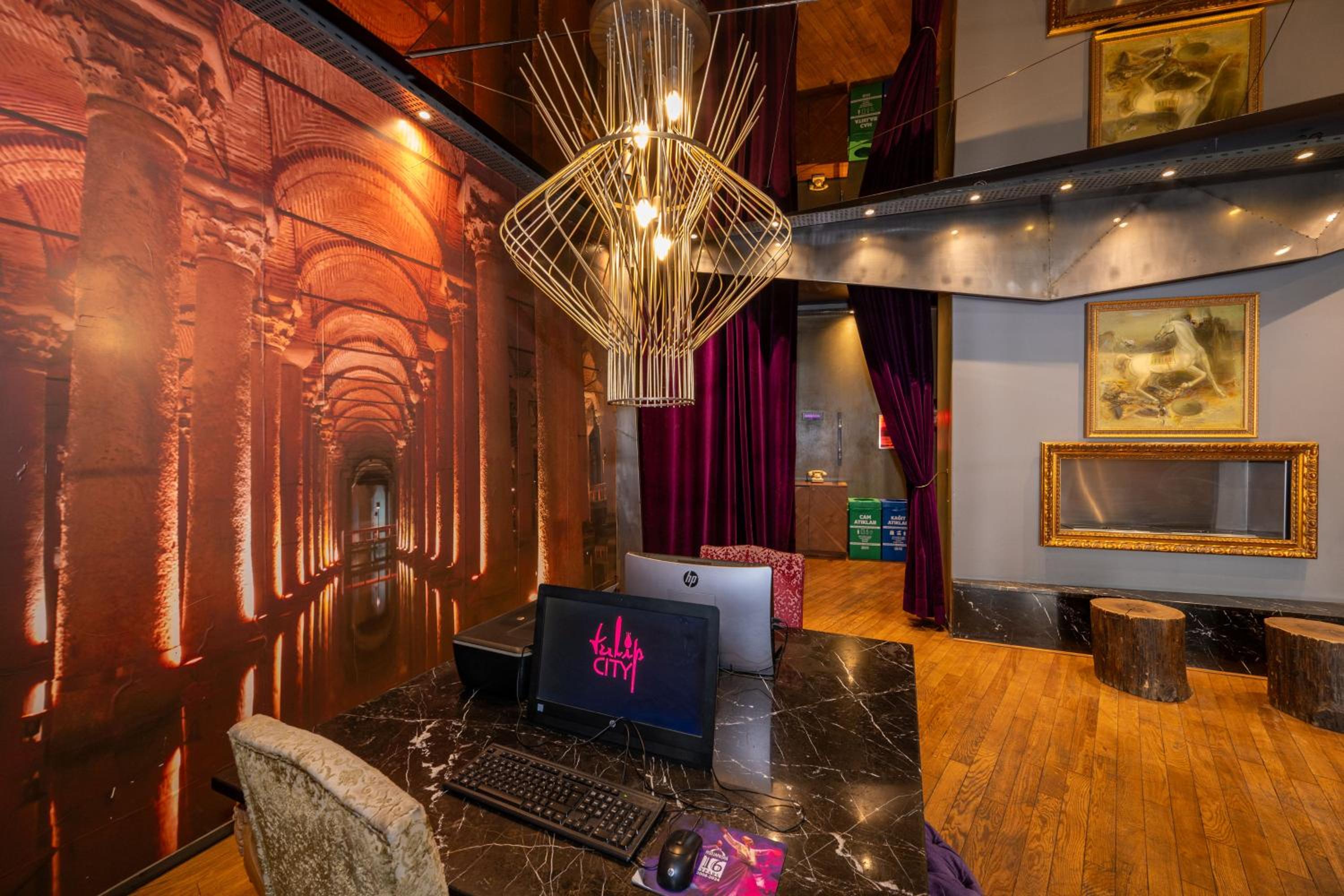 Tulip City Hotel - Image 116