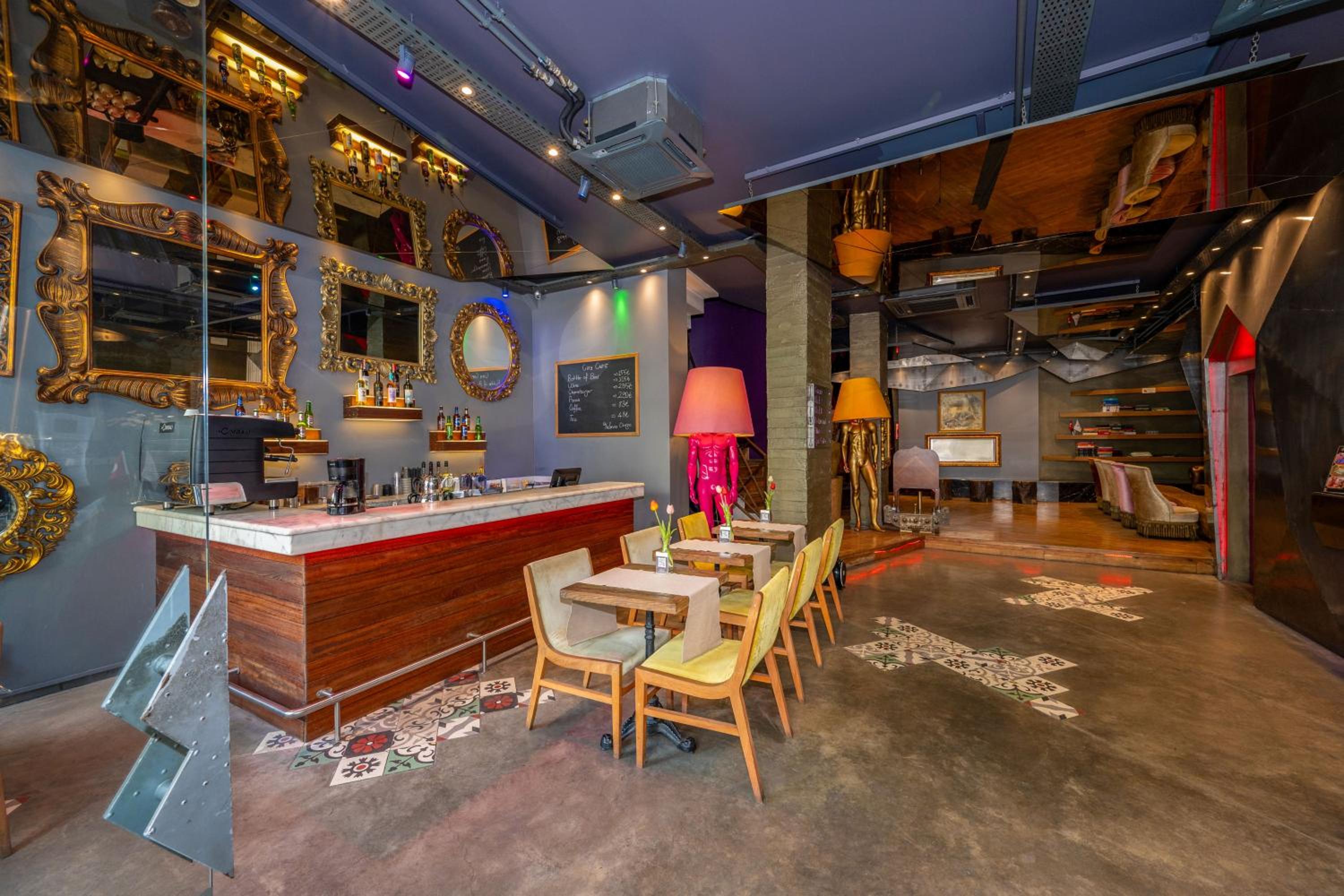 Tulip City Hotel - Image 117