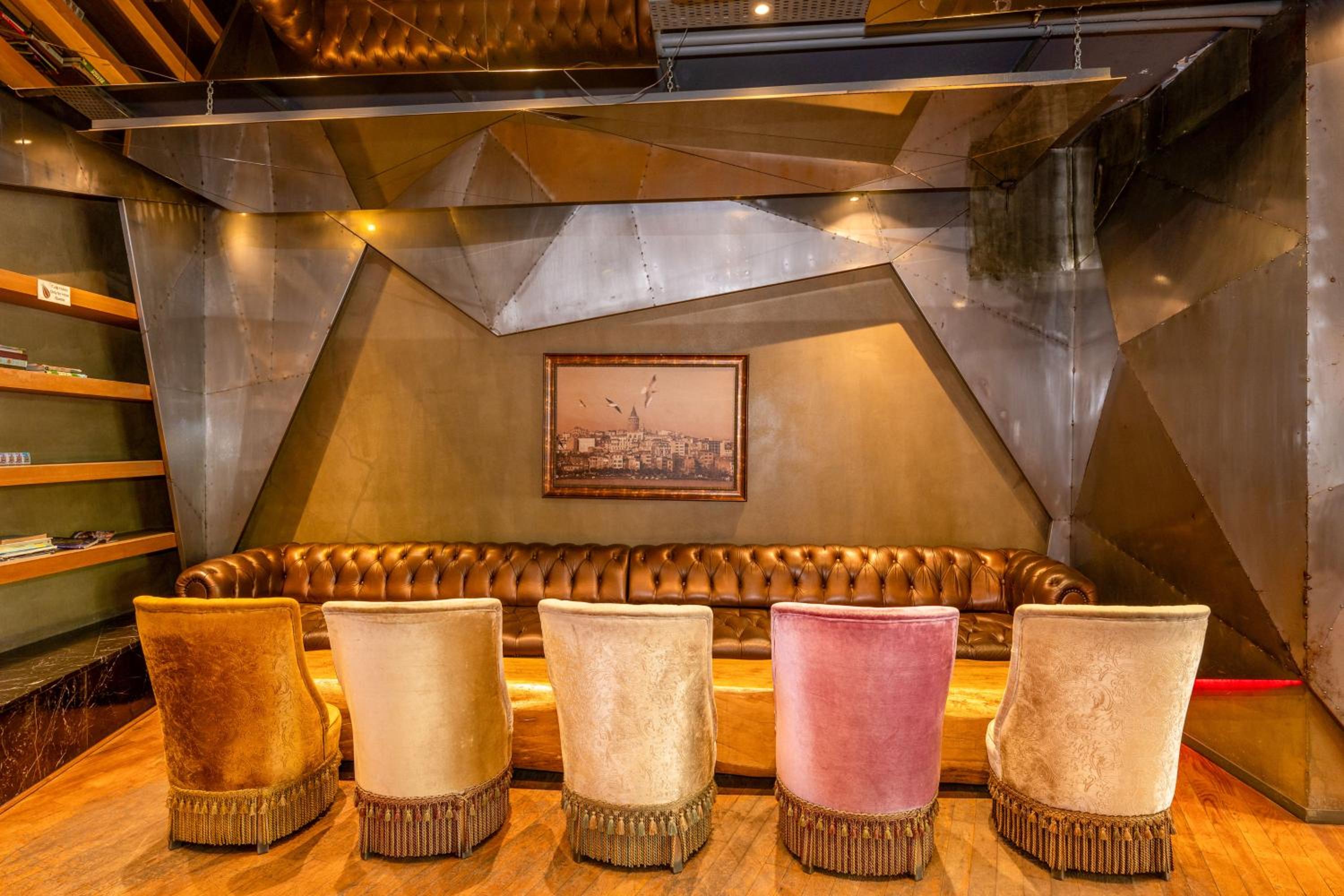 Tulip City Hotel - Image 115