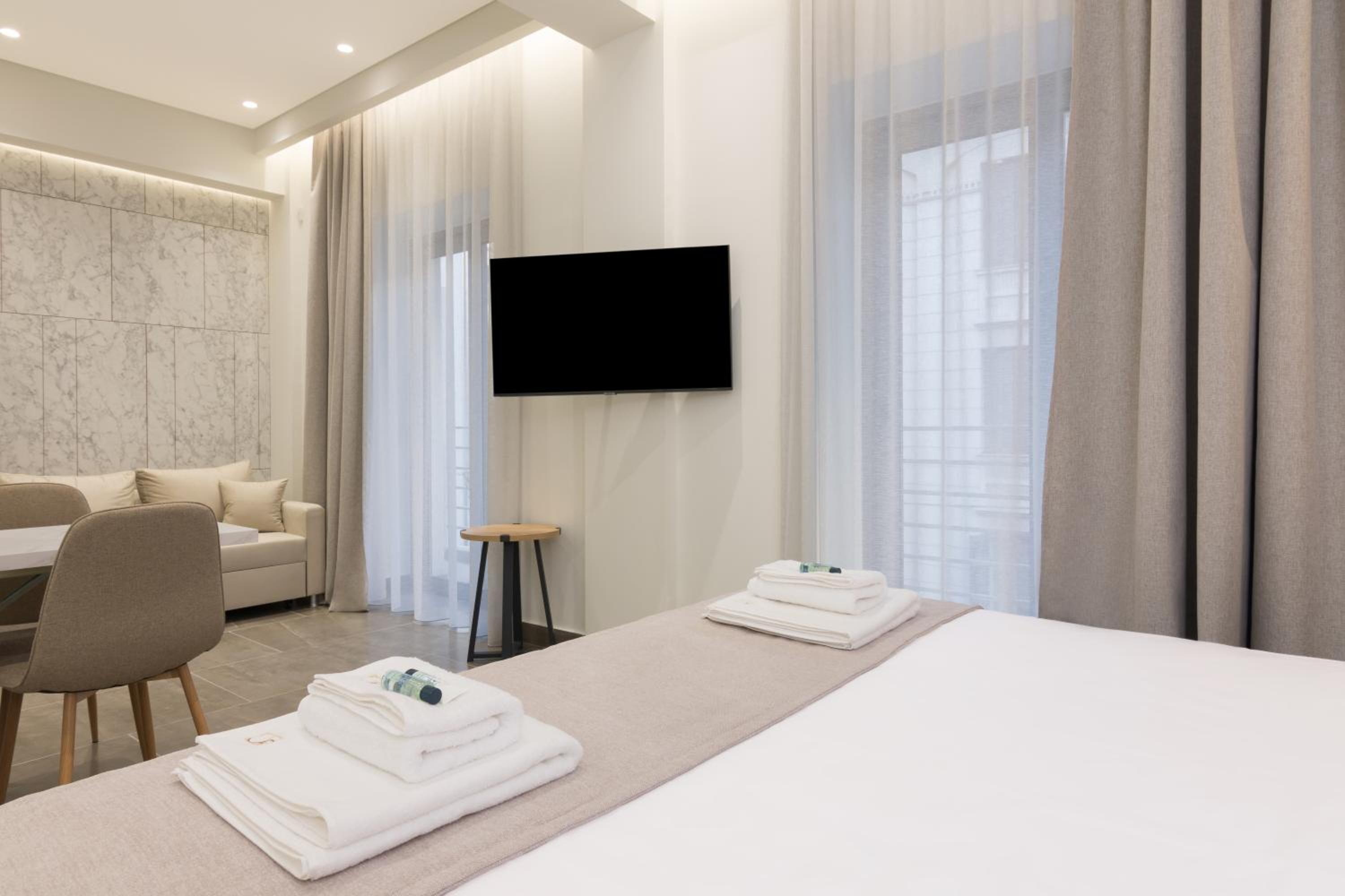 Socrates Fully Equipped Apartments with Unique Design