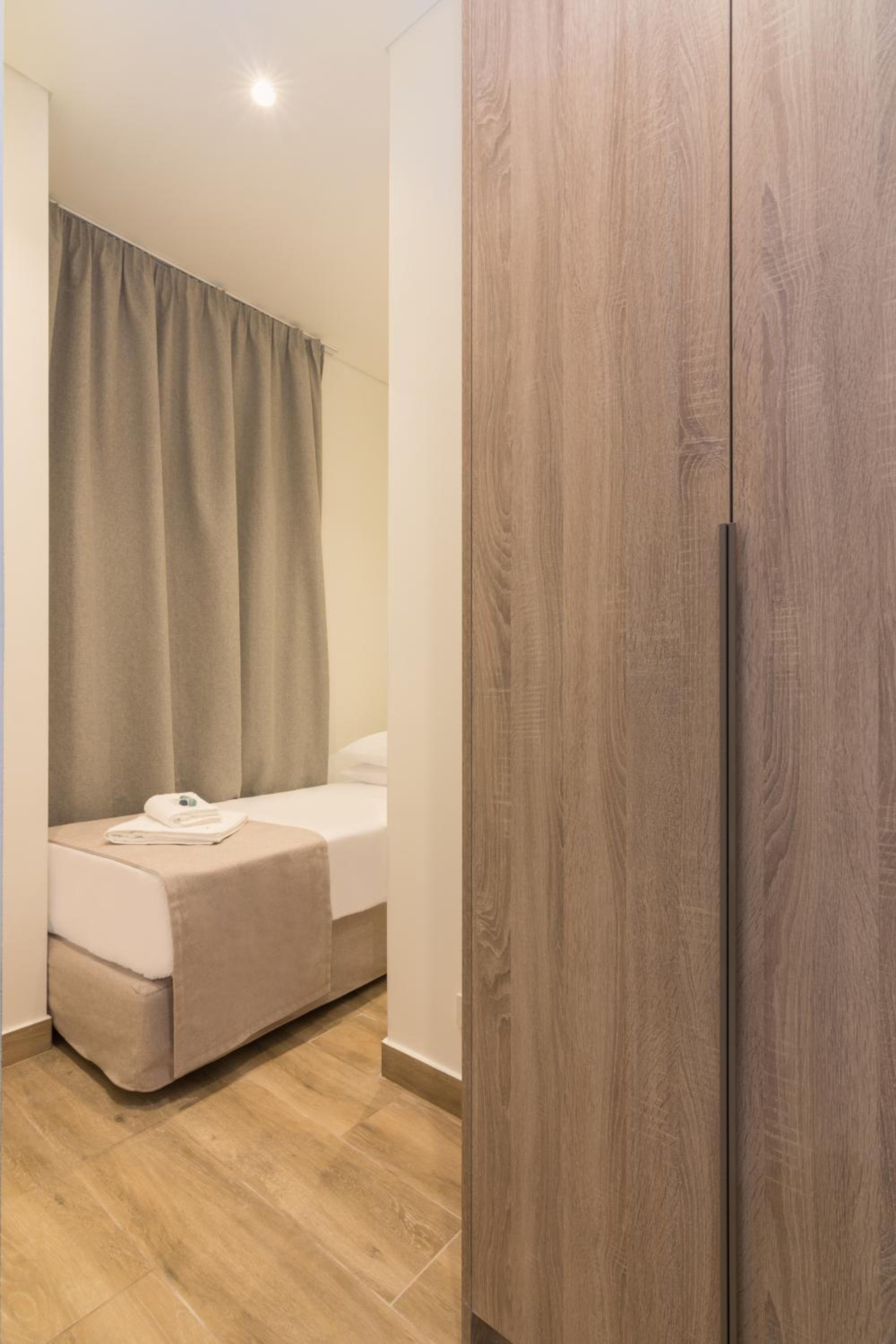 Socrates Fully Equipped Apartments with Unique Design