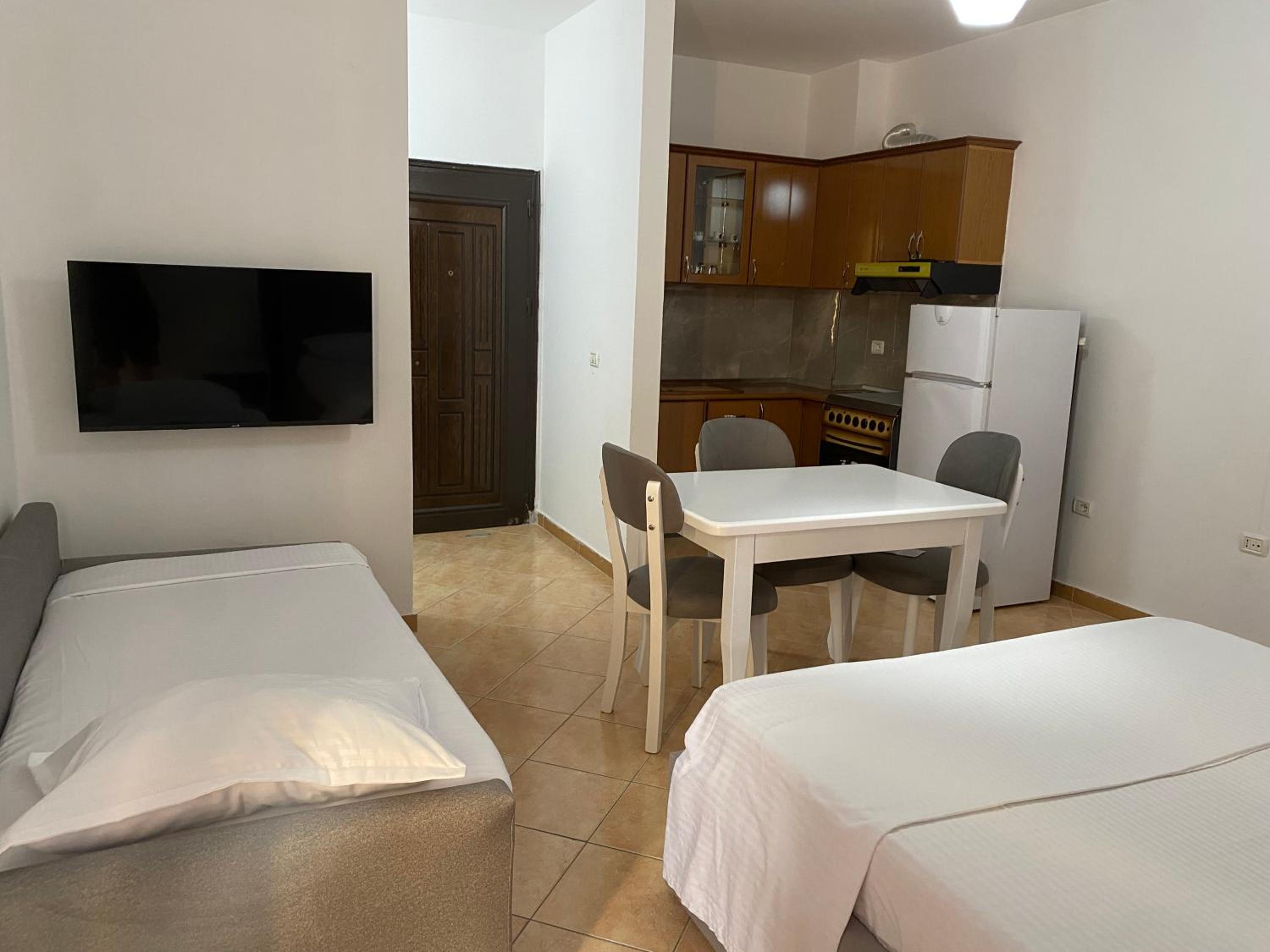 Zani’s Apartments