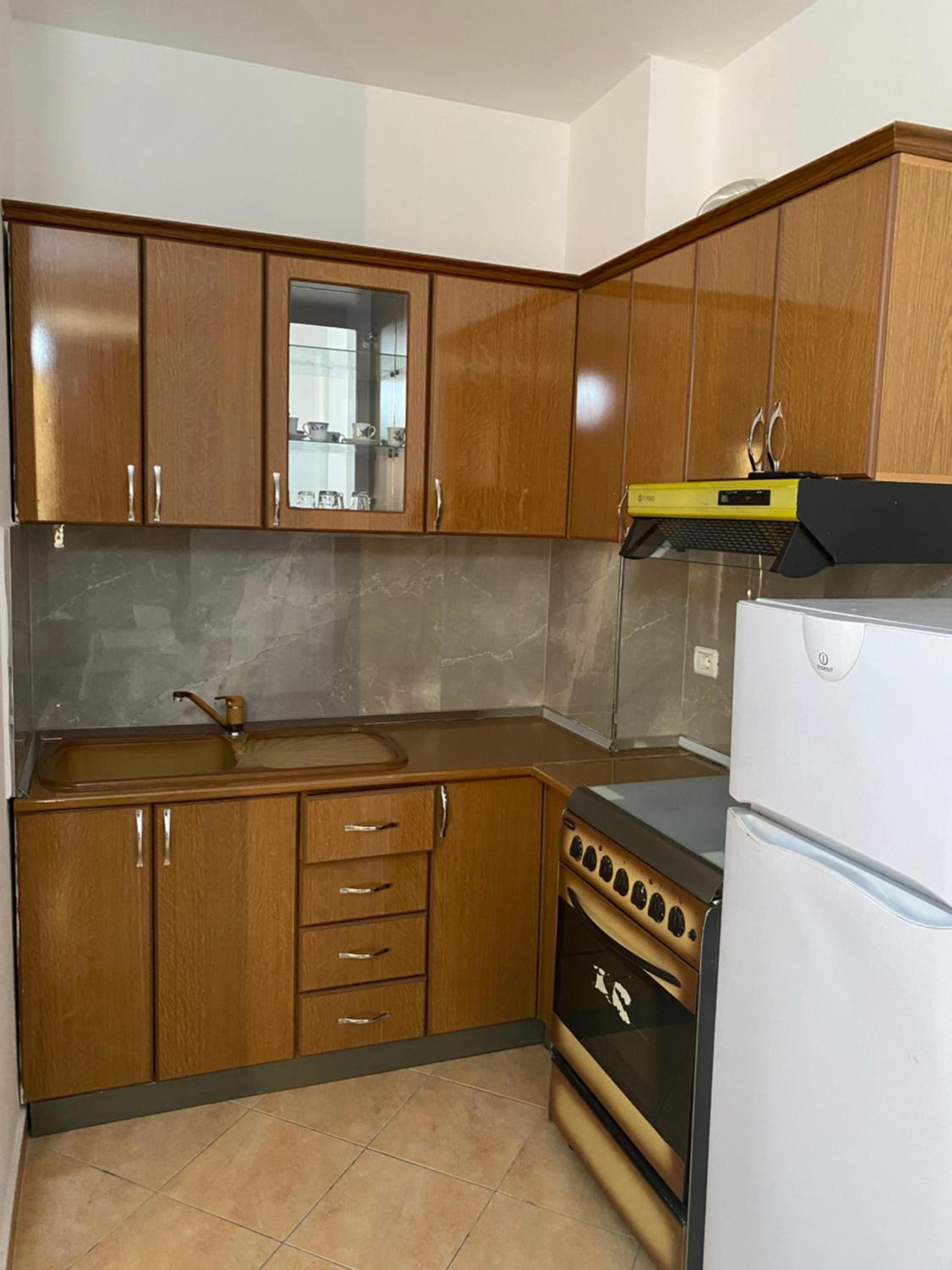 Zani’s Apartments