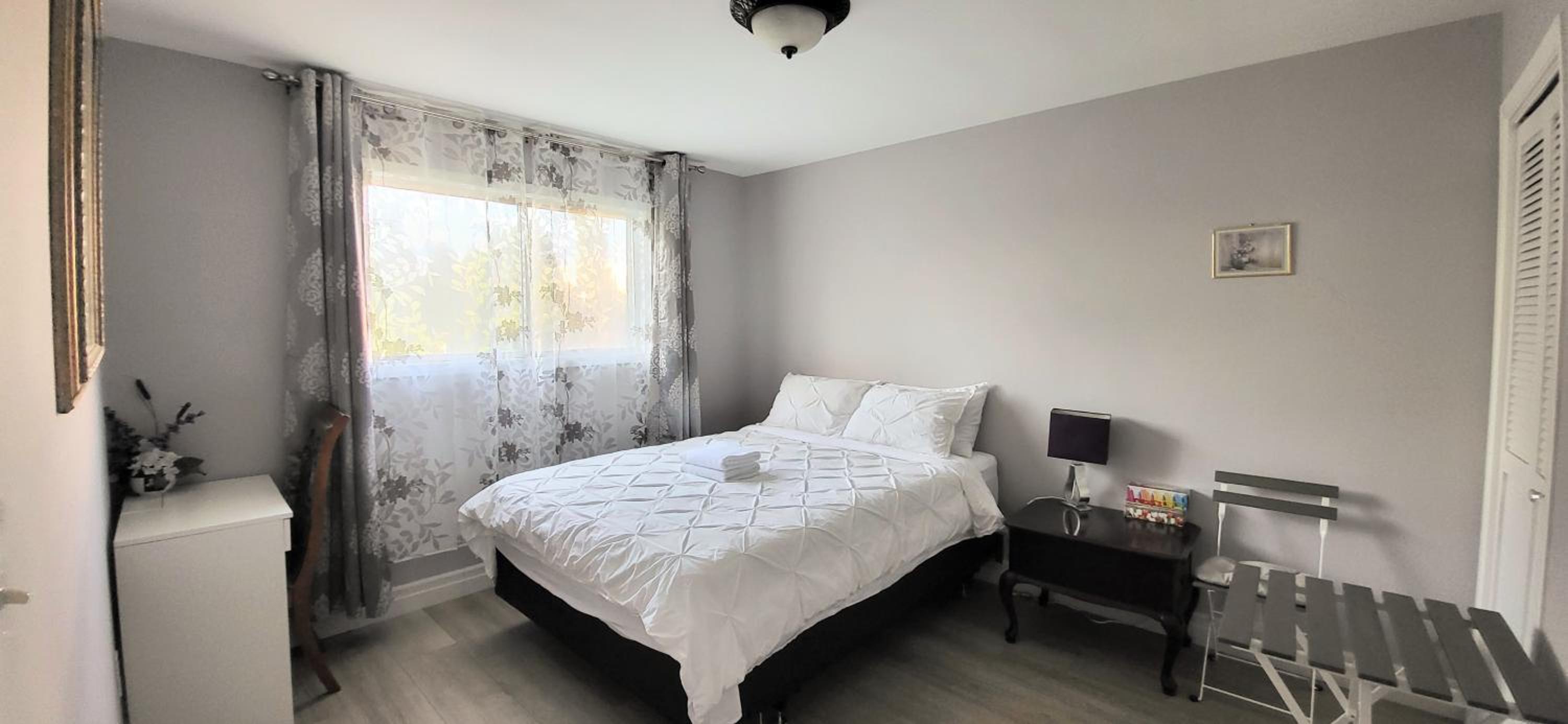 Cozy Home Close to Attractions in Niagara Falls