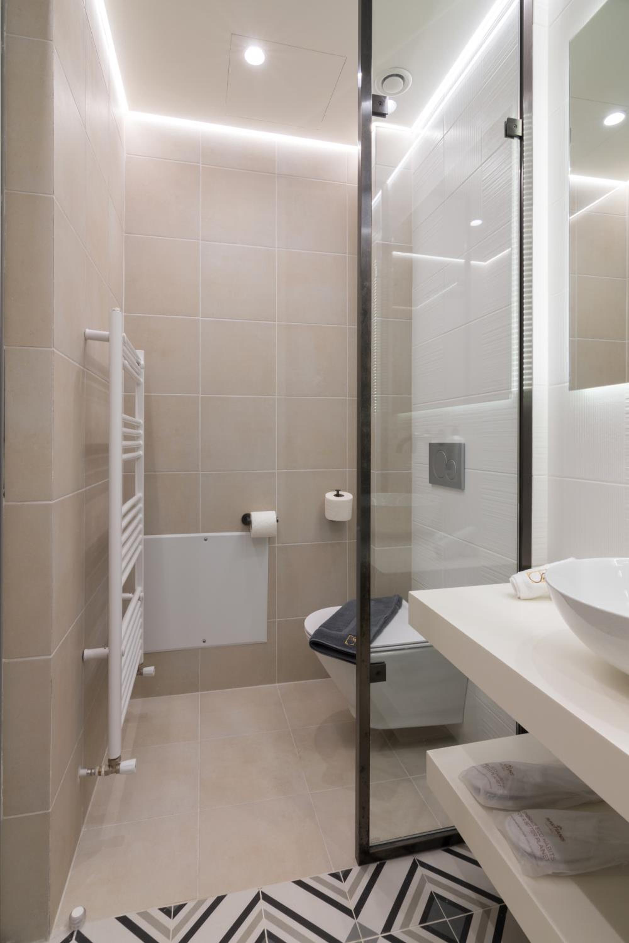 Socrates Fully Equipped Apartments with Unique Design