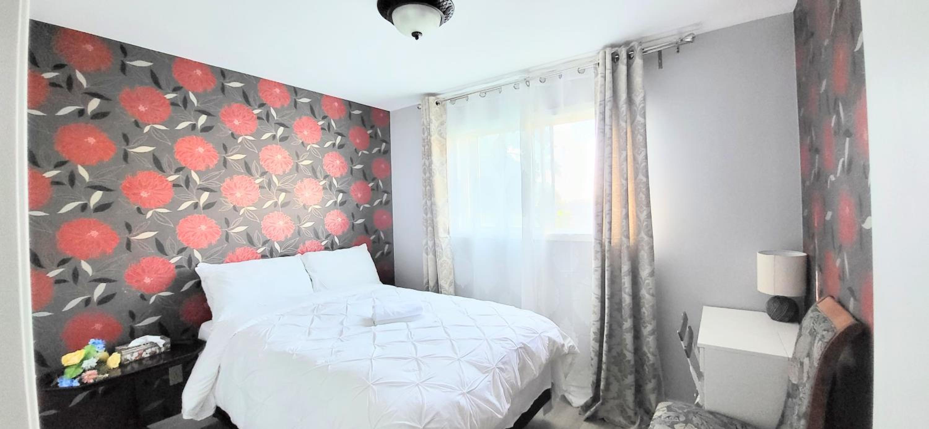Cozy Home Close to Attractions in Niagara Falls