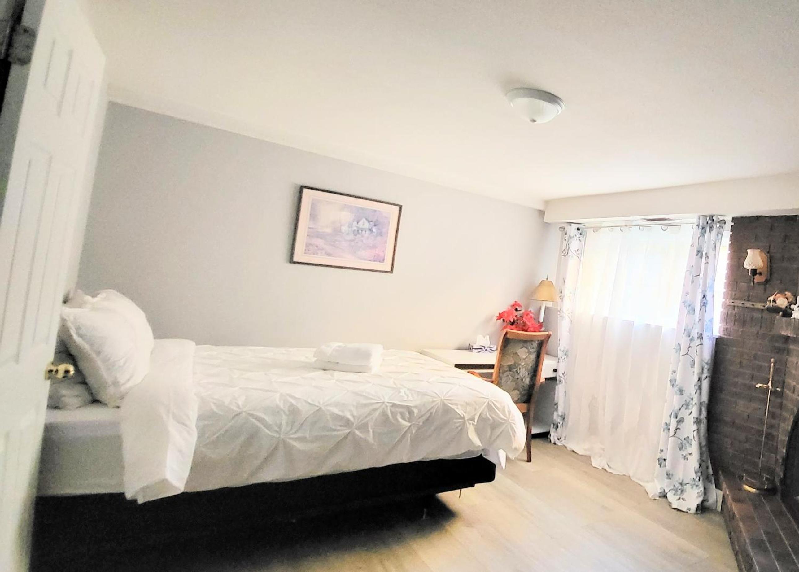 Cozy Home Close to Attractions in Niagara Falls