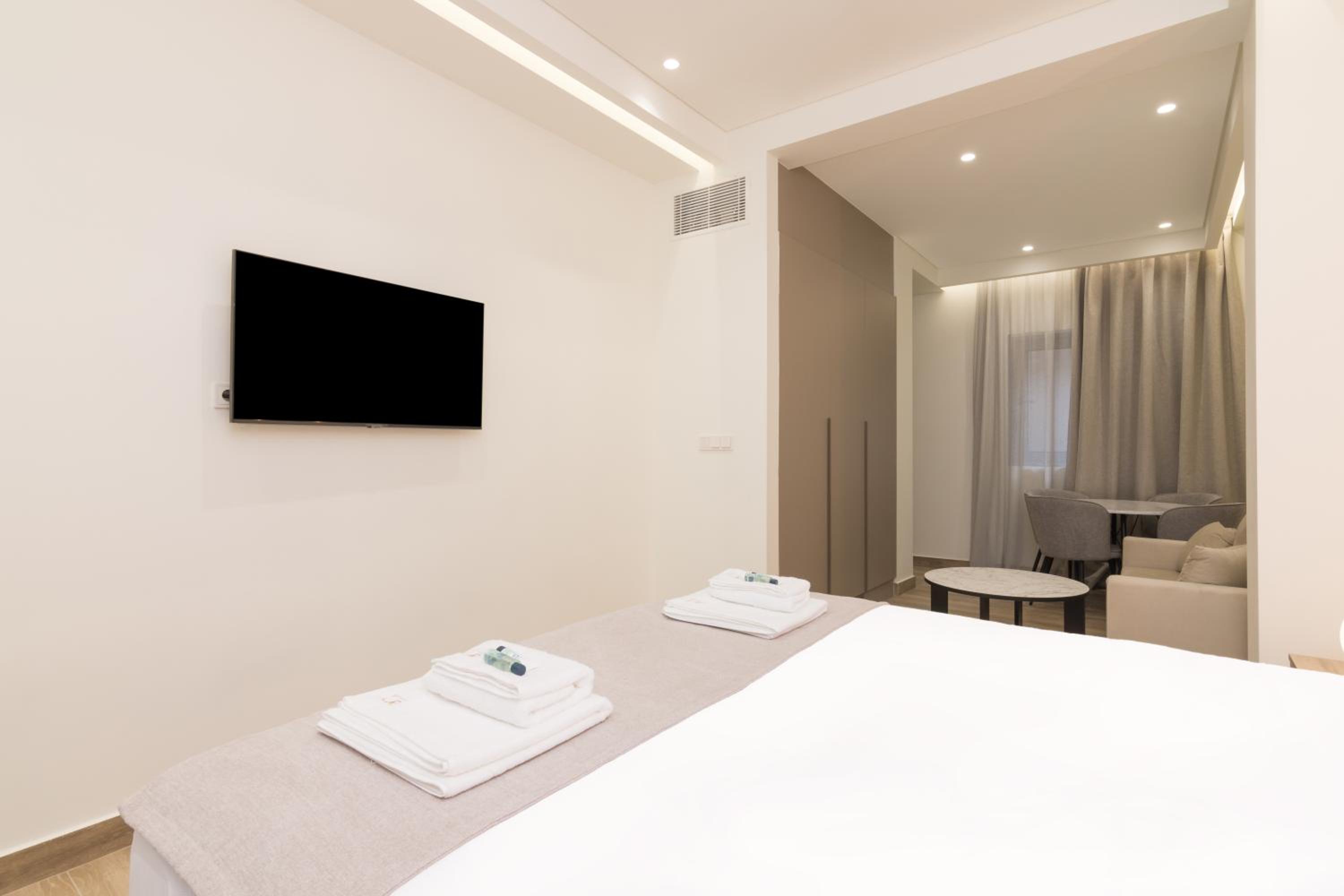 Socrates Fully Equipped Apartments with Unique Design