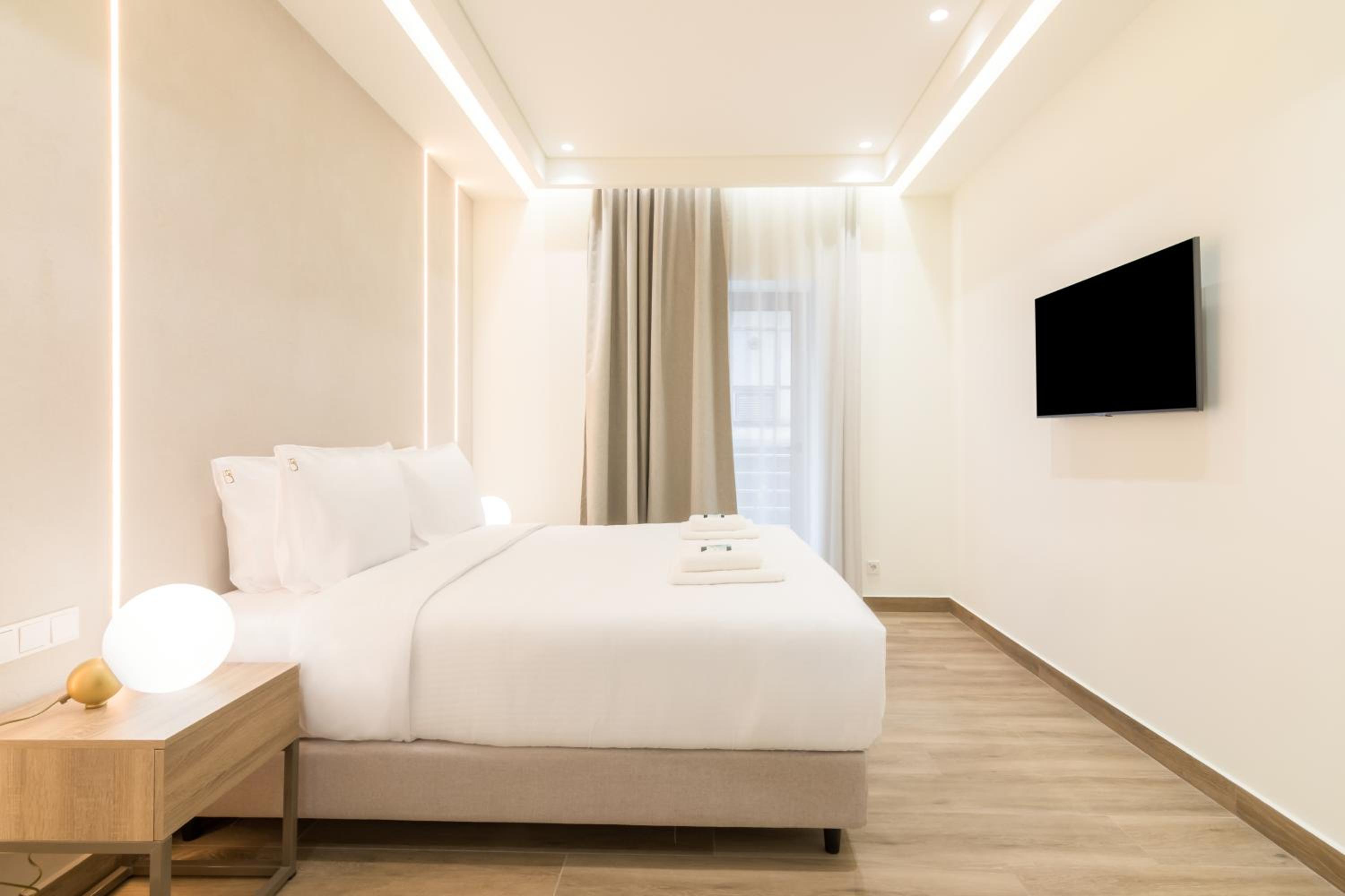 Socrates Fully Equipped Apartments with Unique Design