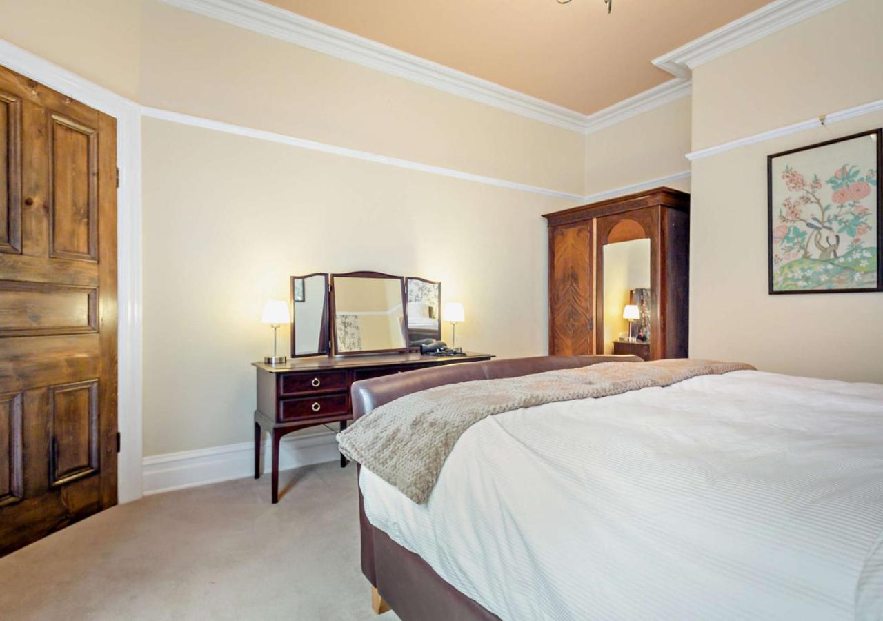 1 Bed in Old Colwyn oc-r29472