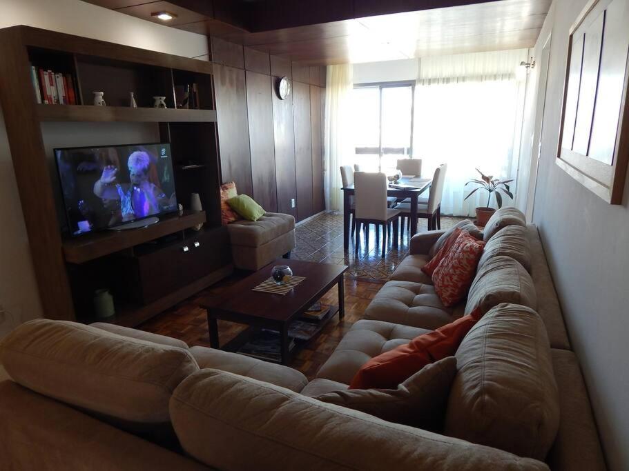 PUNTA CARRETAS Cómodo Apartamento Frente al Mar Playa Pocitos view 4