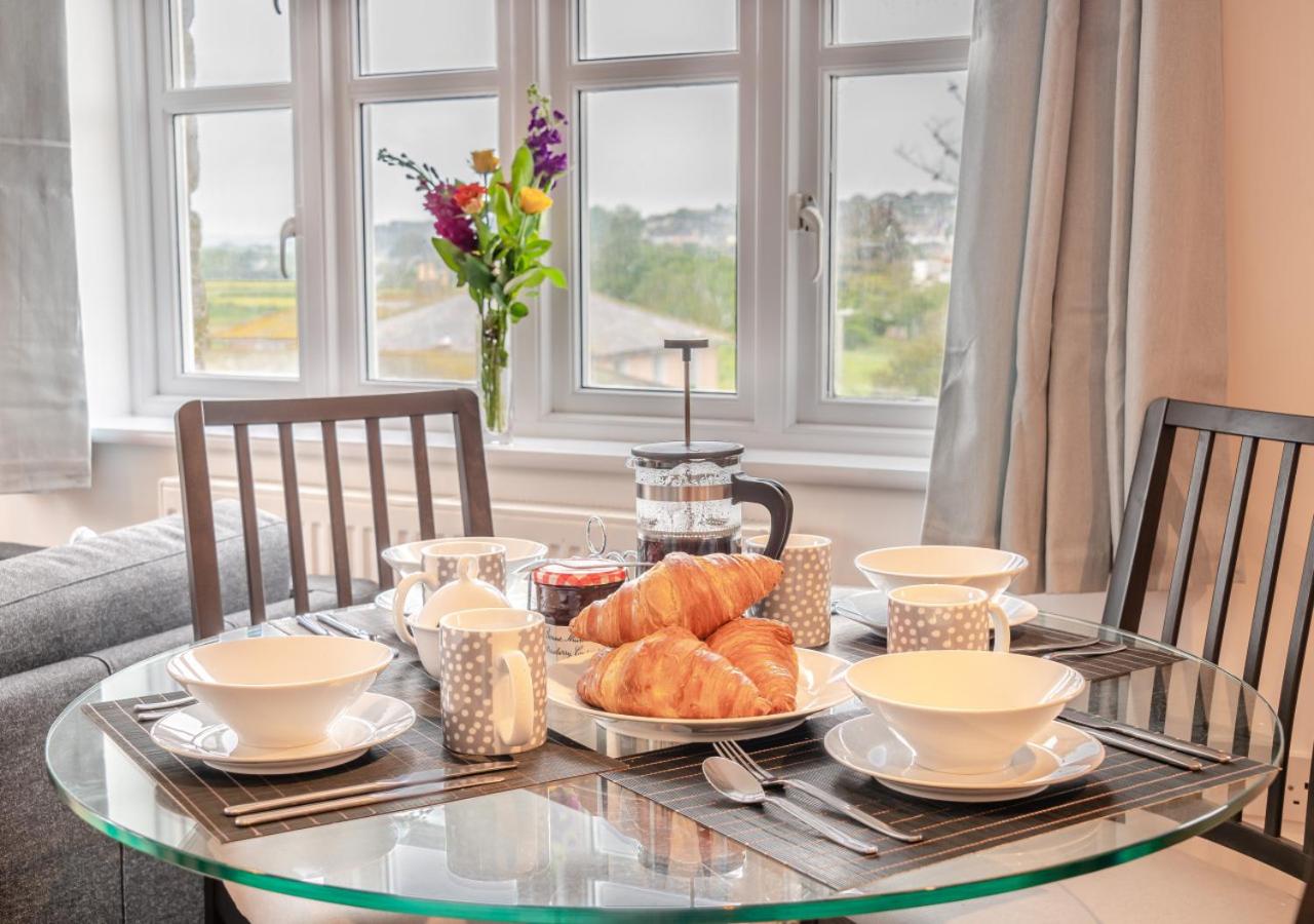 2 Bed in West Bay oc-m29216