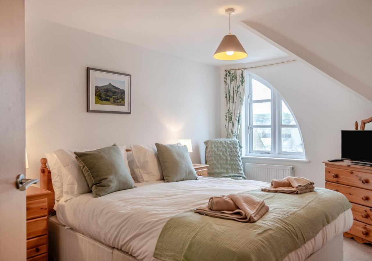 2 Bed in West Bay oc-m29216