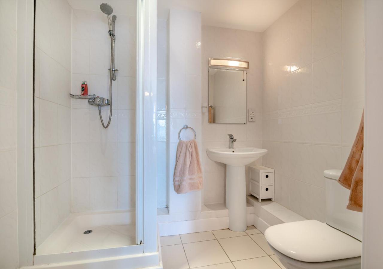 2 Bed in West Bay oc-m29216