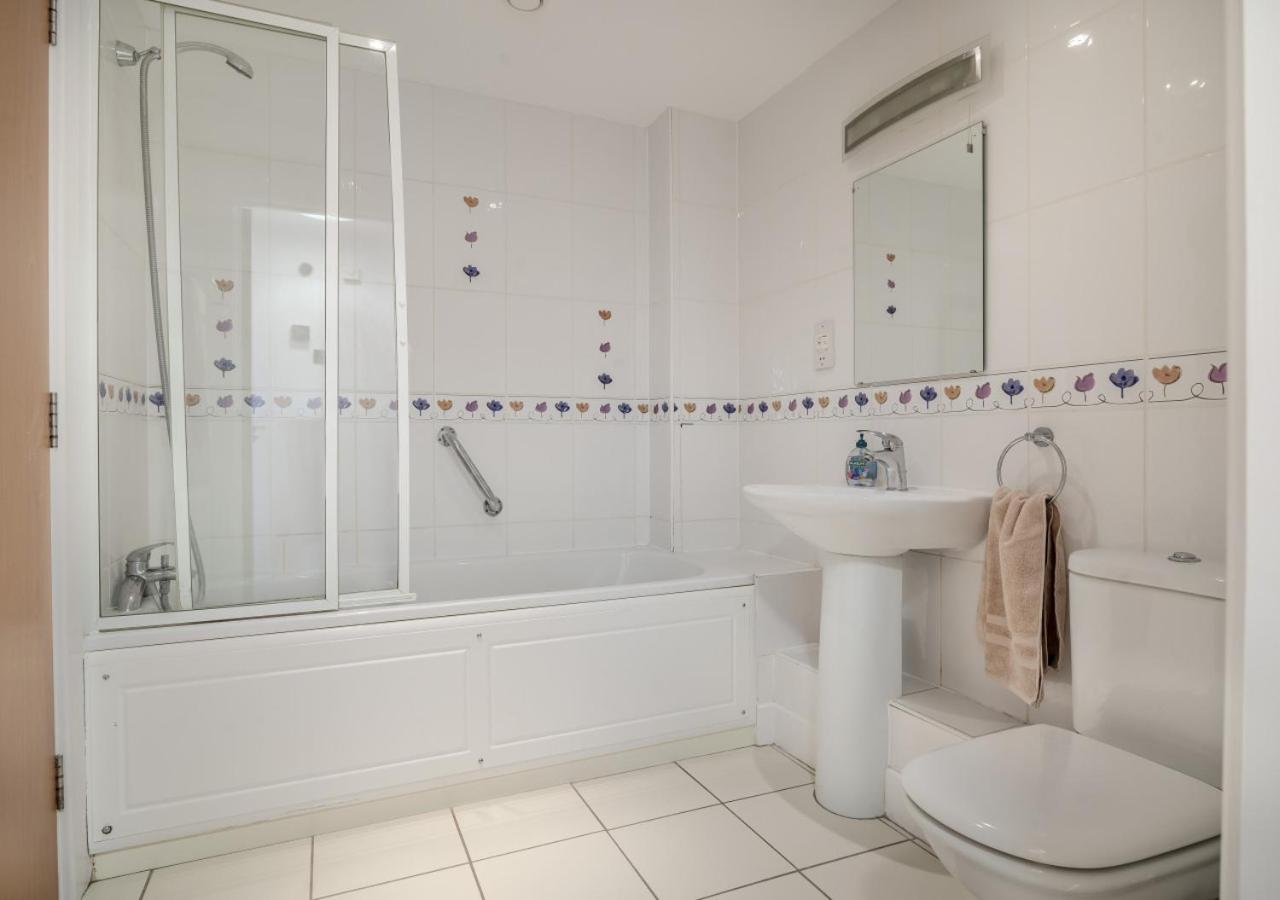 2 Bed in West Bay oc-m29216