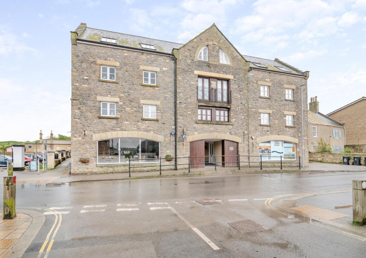 2 Bed in West Bay oc-m29216