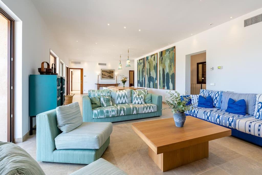 Stunning modern country house