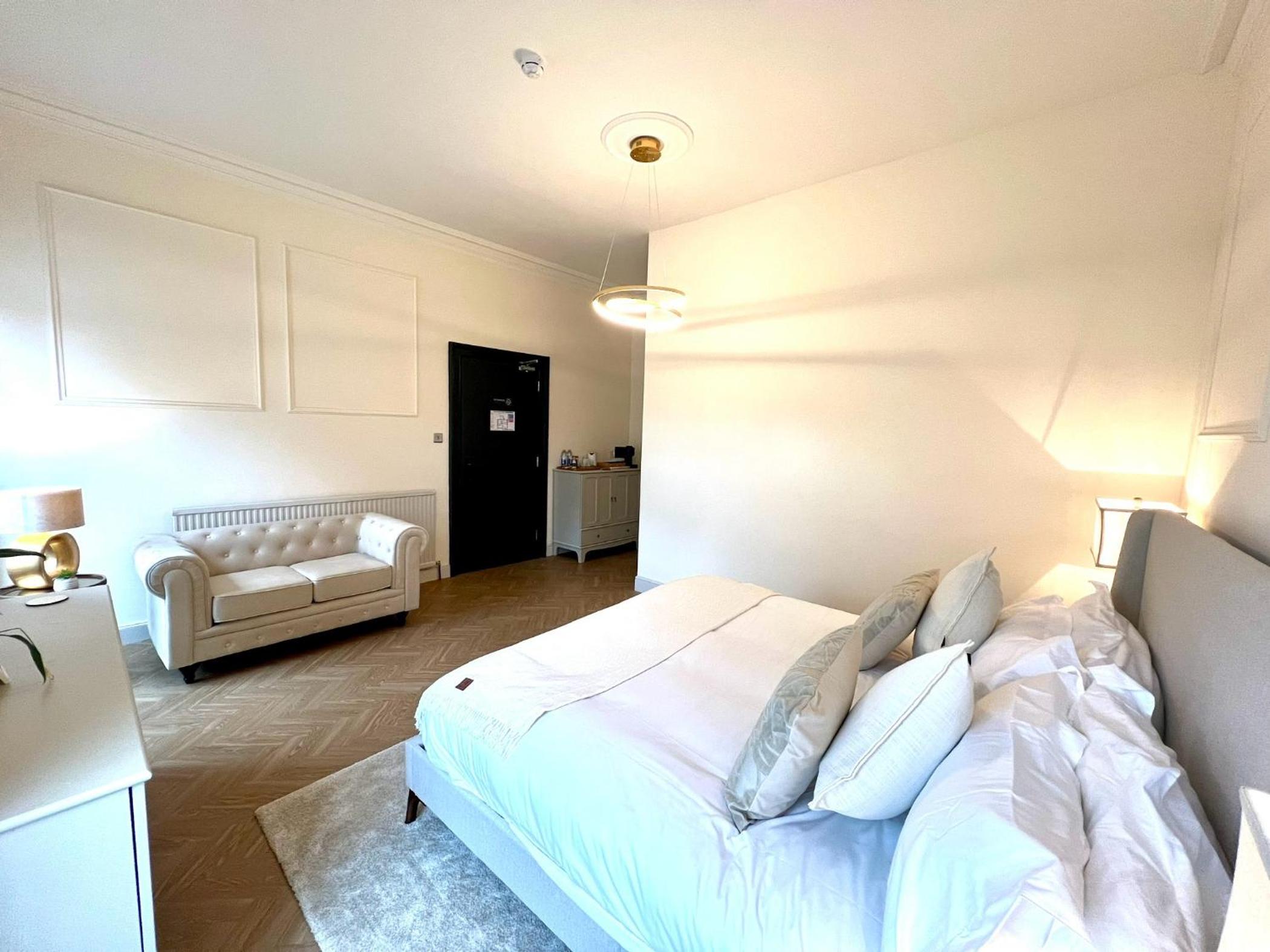 'Blair' in ApartNest Auchterarder view 5