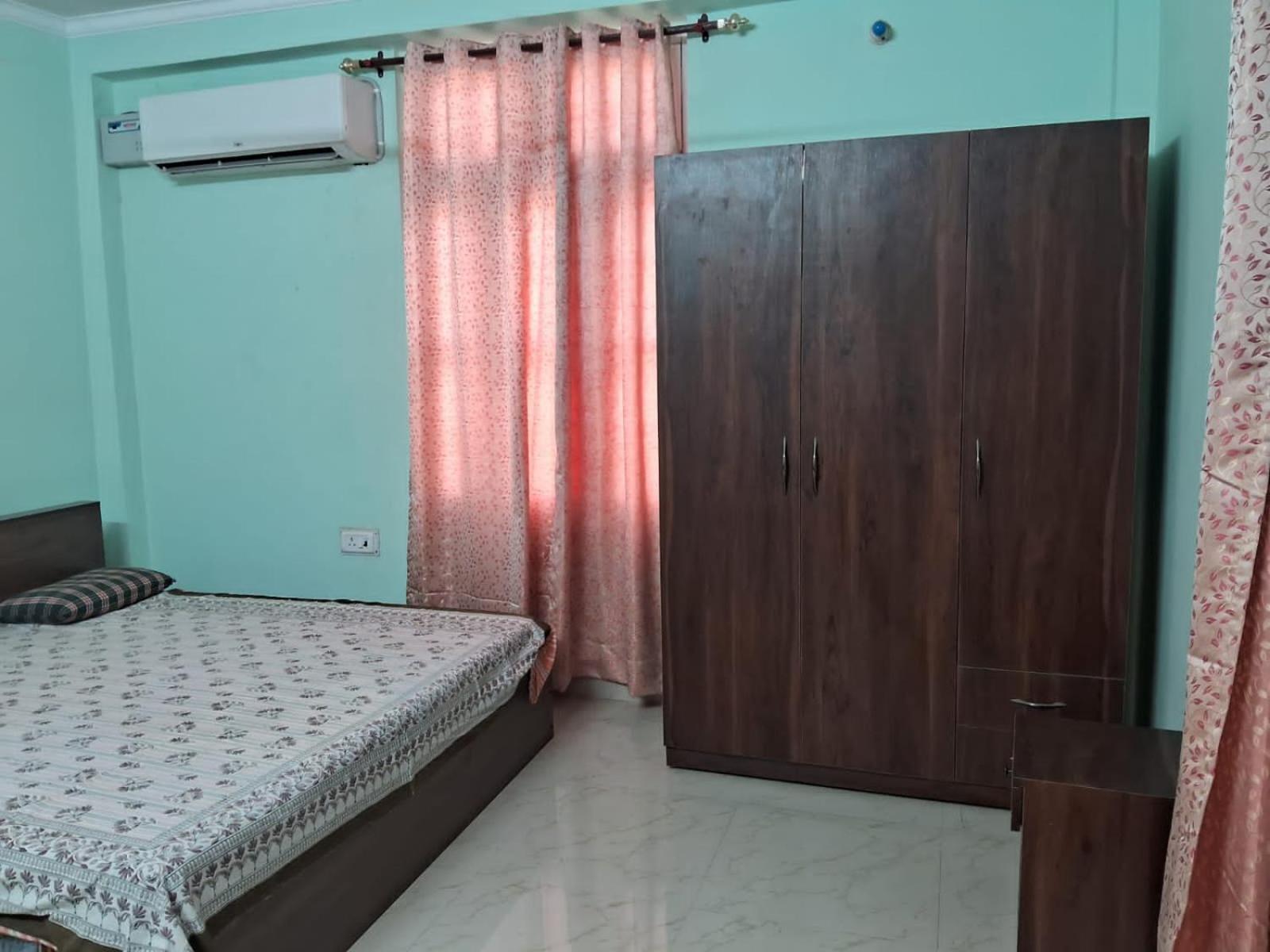 Uttarayana Home Stay