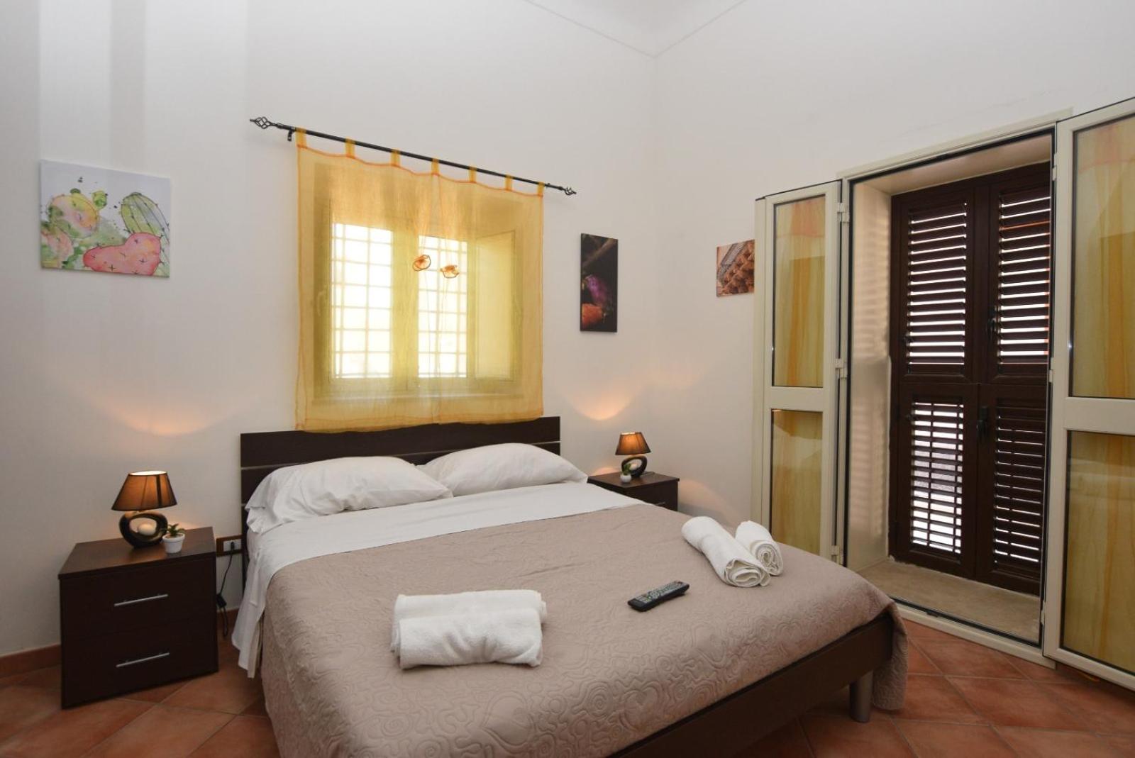 Ficus house en Noto — hotel room