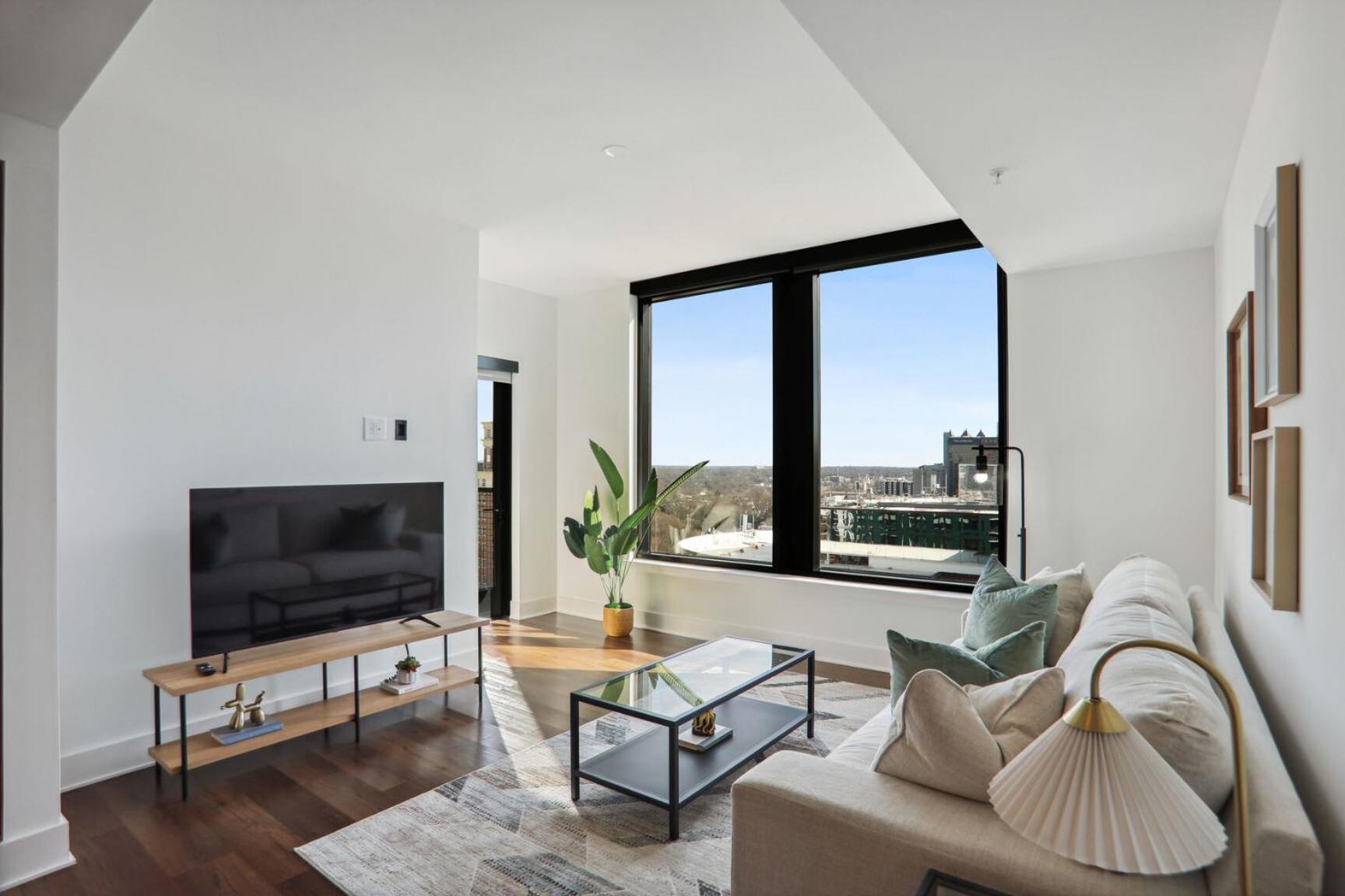 Luxury Midtown Gem view 3
