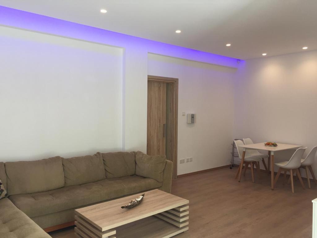 Modern 1 bedroom sea view beach apartment