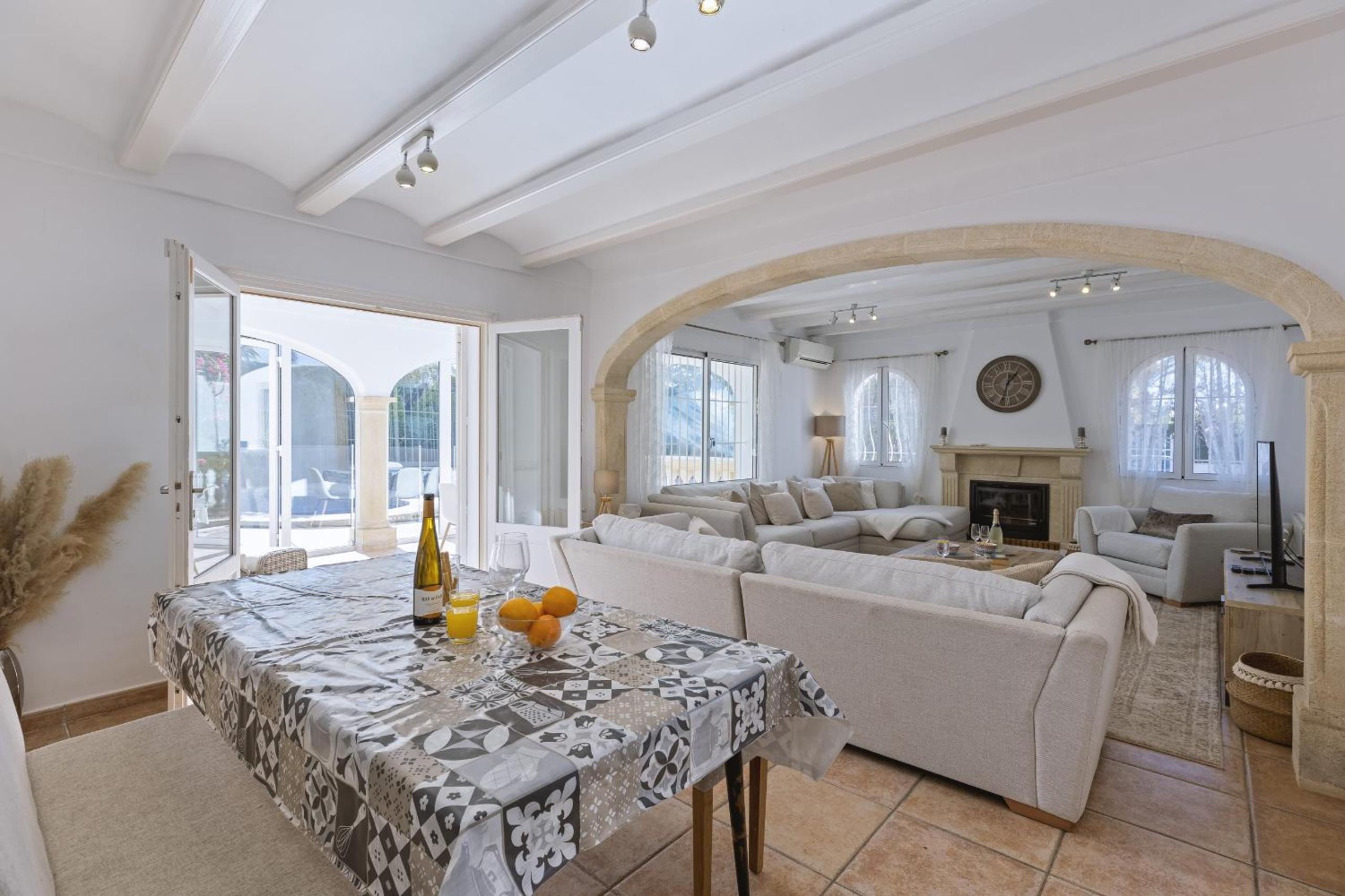 Casa Mitra