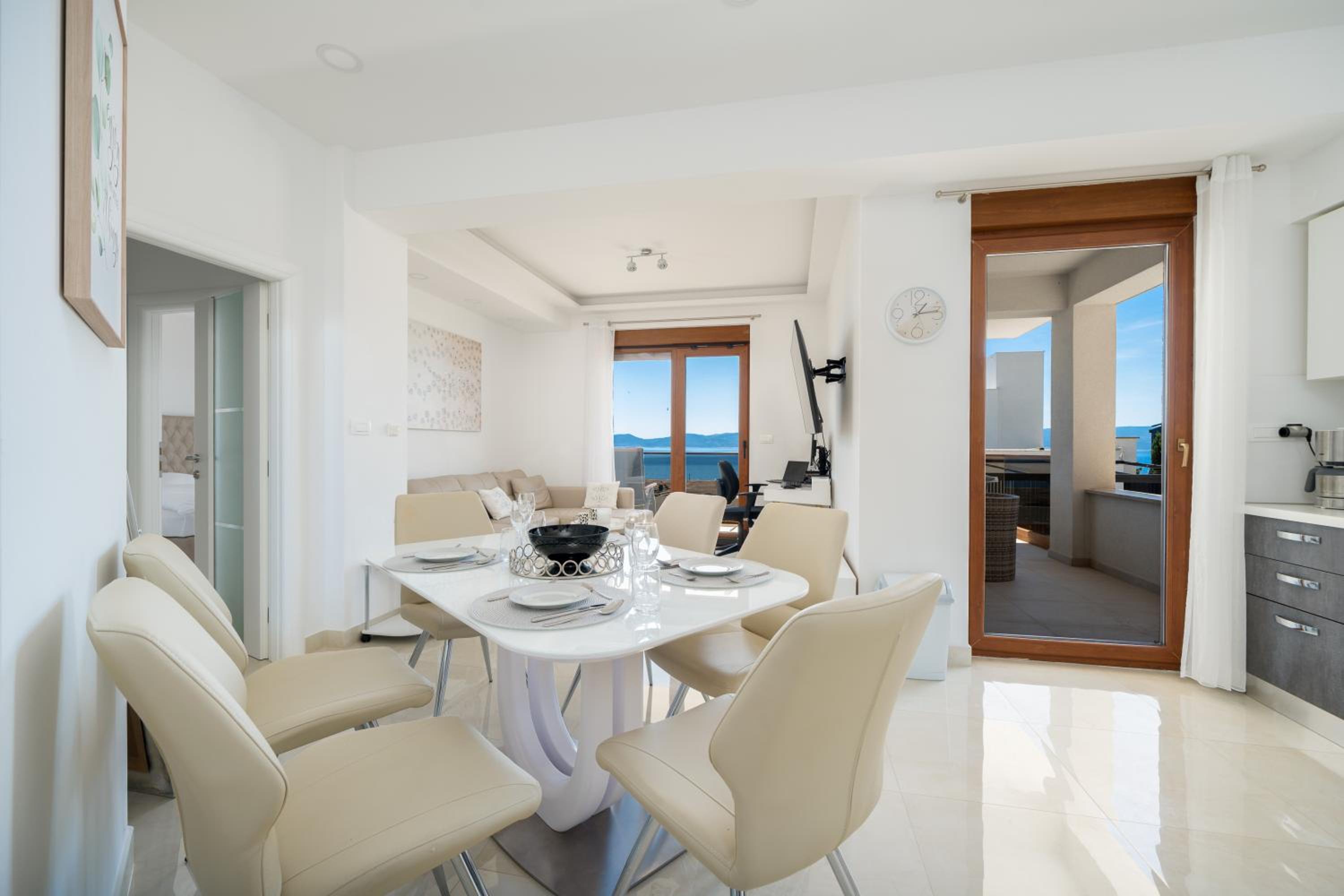 Beach Deluxe - Private Wellness Villa view 4