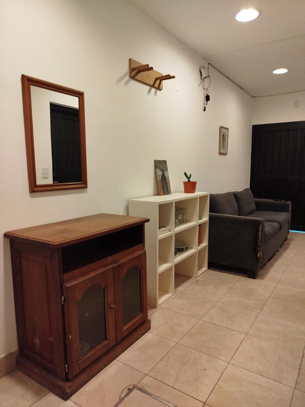 Hostel Custom