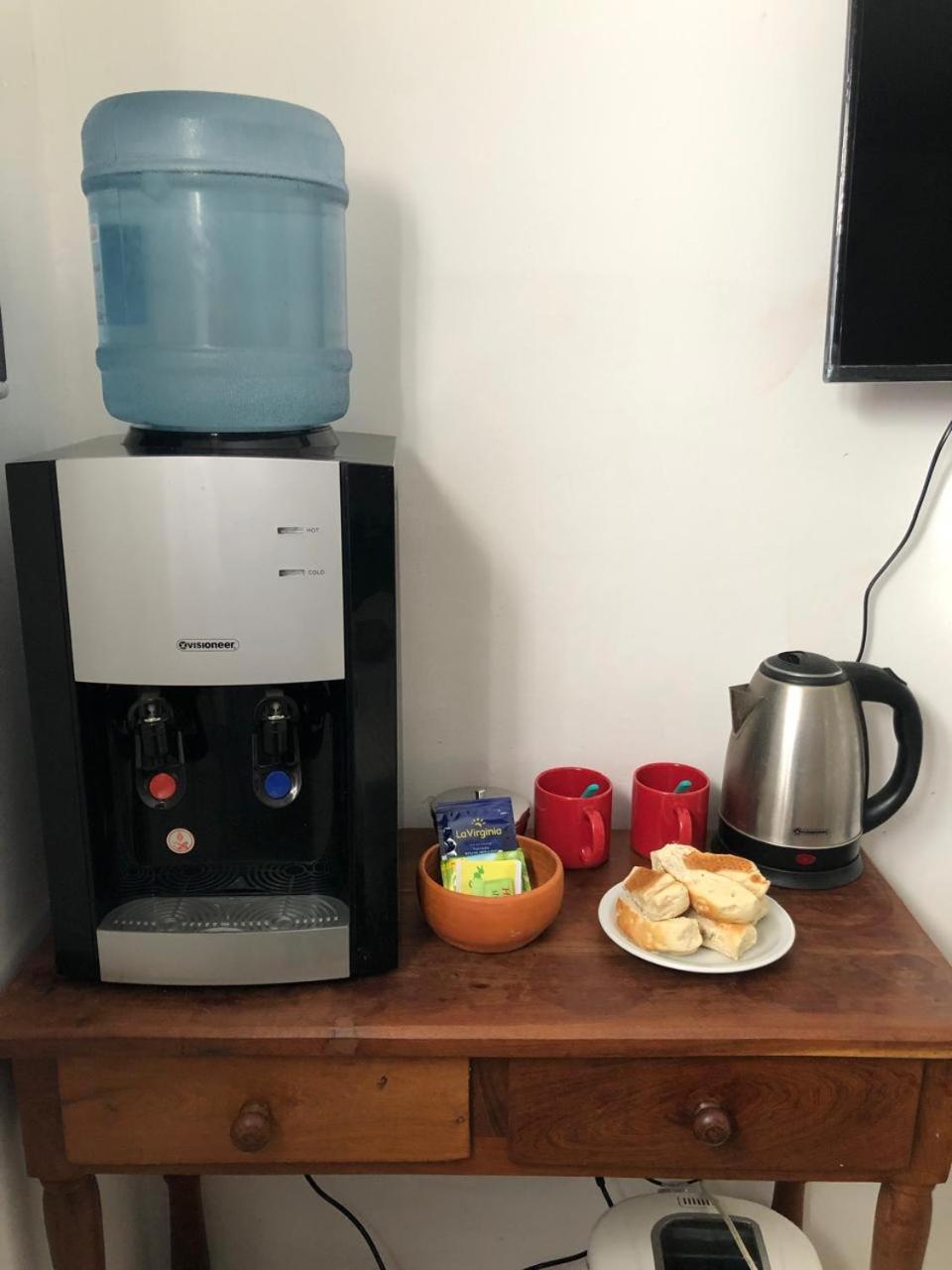 Hostel Custom