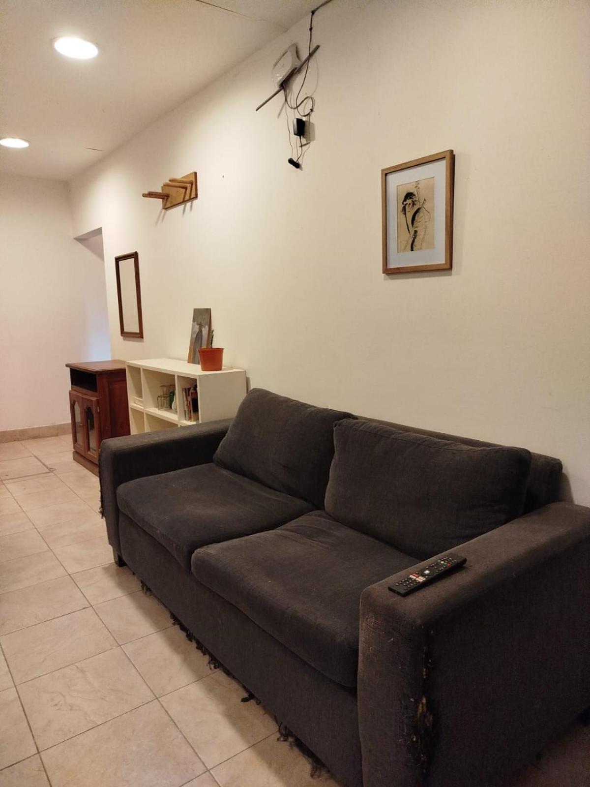 Hostel Custom