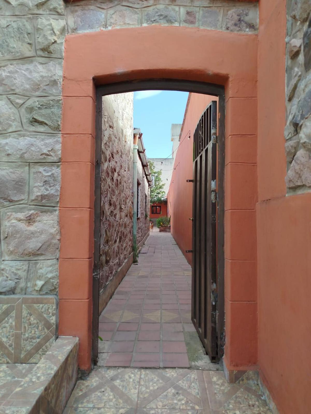 Hostel Custom