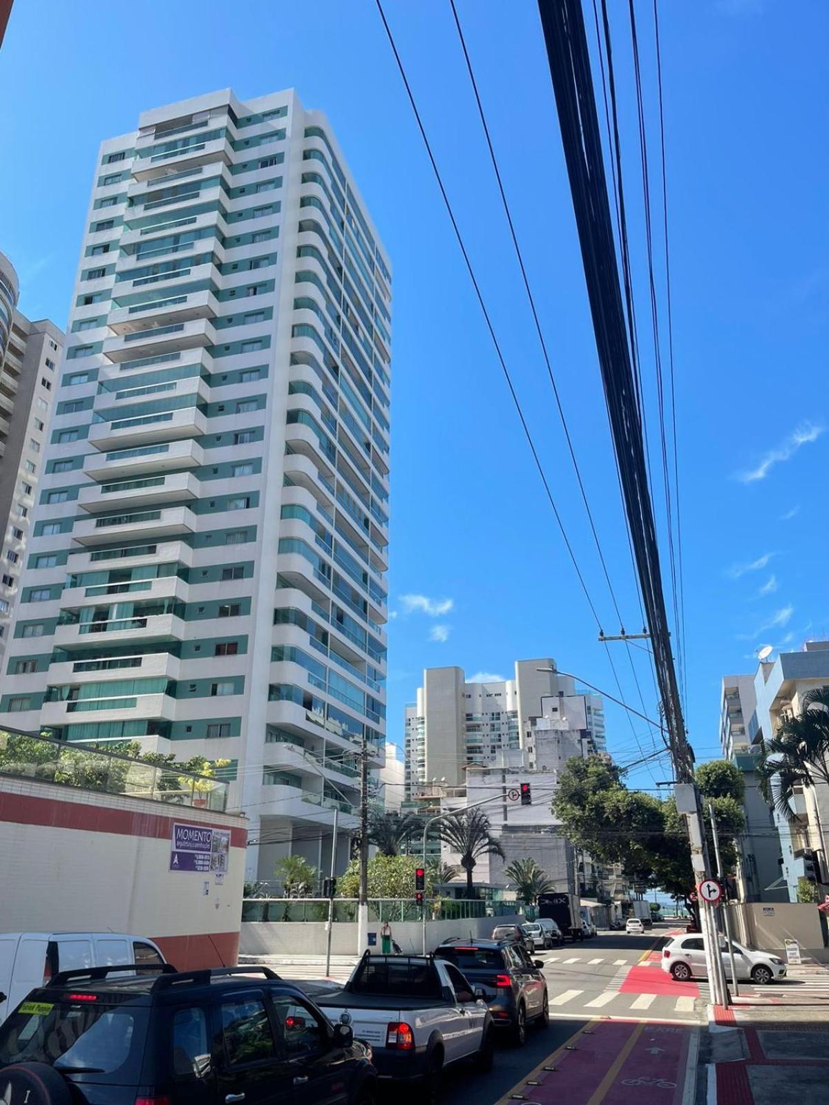 Apartamento perto da Praia de Itapuã, Praia da Costa e Praia de Itaparica