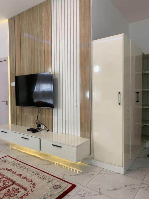 Ajike StayCrib