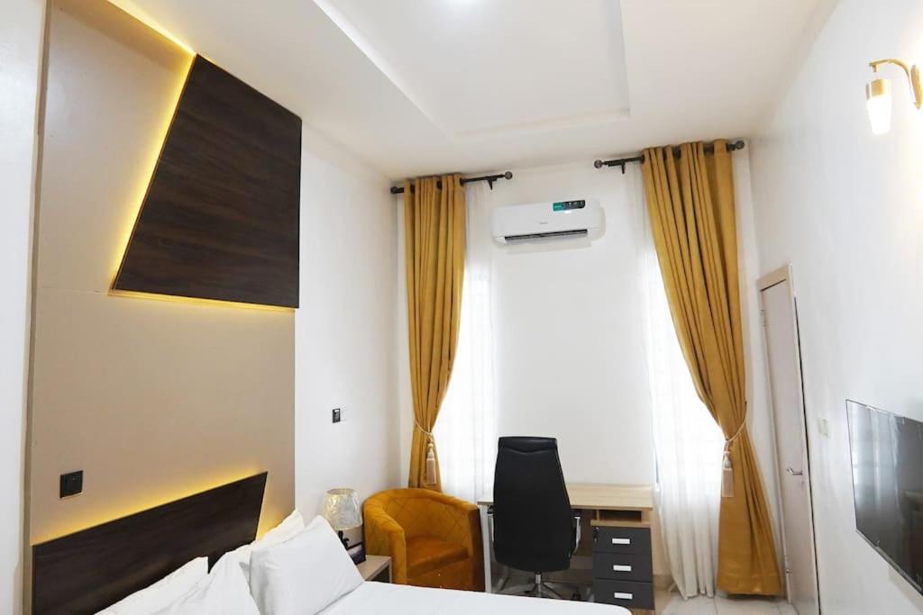 Ajike StayCrib