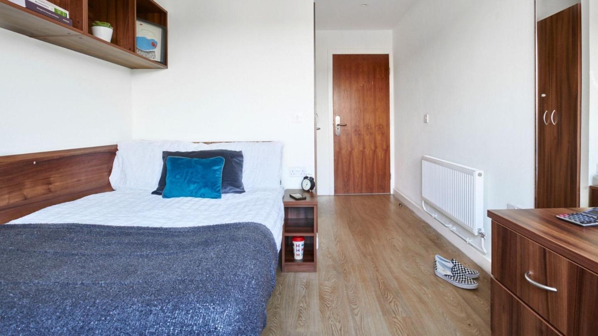 Stylish Private Ensuite Rooms in the Heart of Exeter