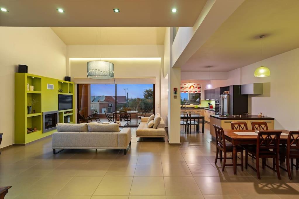 Dream's House - Villa with Pool & Stunning Views