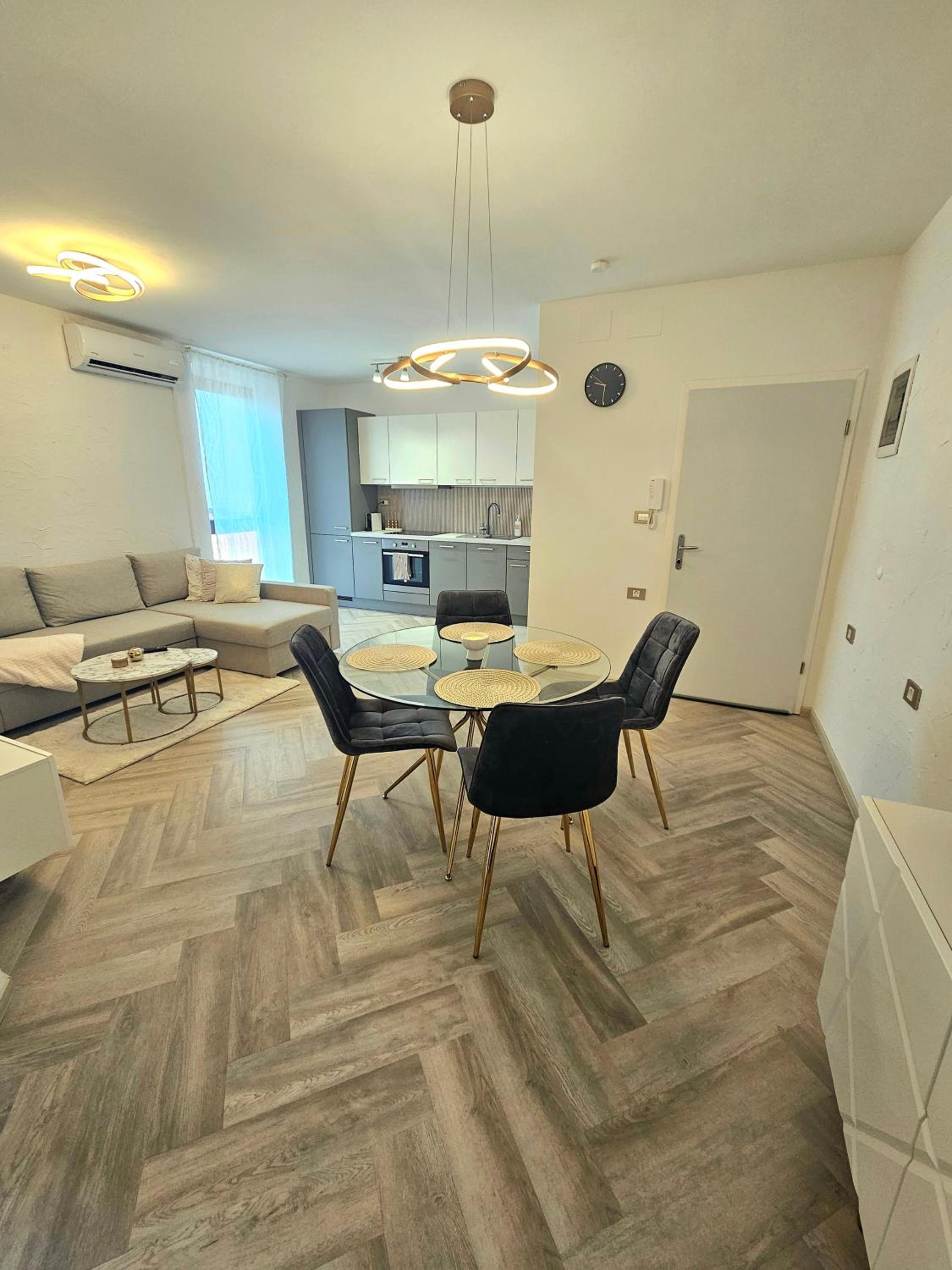 KinS Apartment